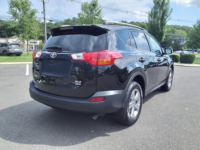 2015 Toyota RAV4 XLE 7