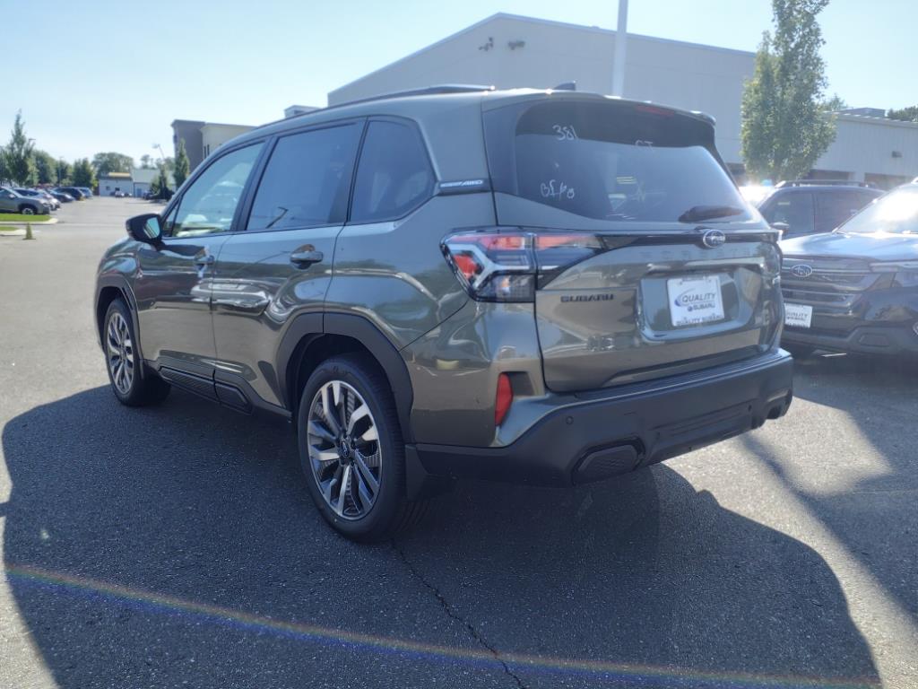 2025 Subaru Forester Touring 4