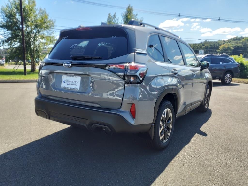 2025 Subaru Forester Premium 3