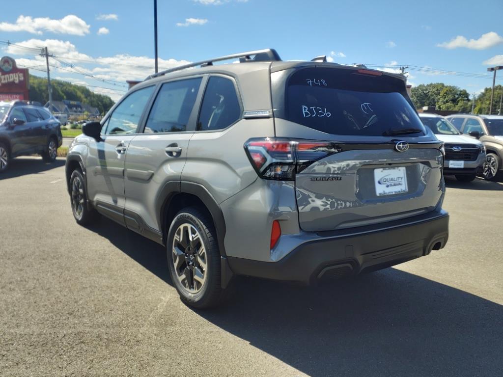 2025 Subaru Forester Premium 4