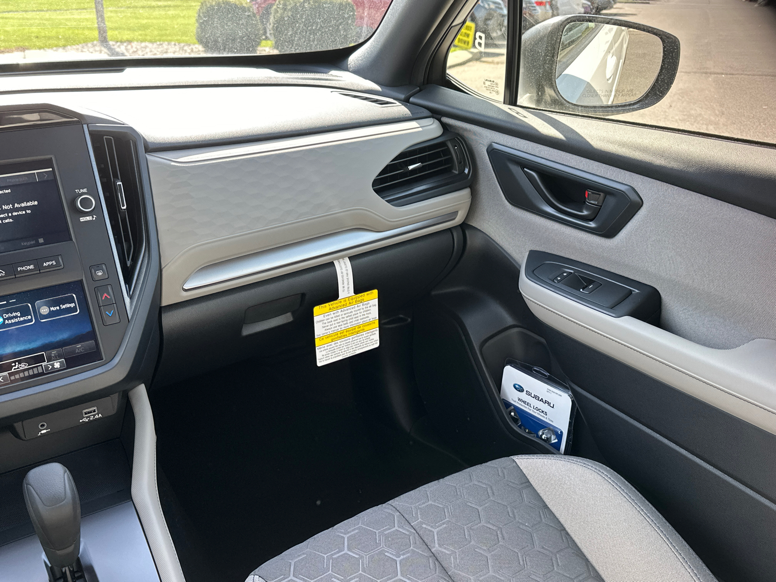 2025 Subaru Forester Base Trim Level 22