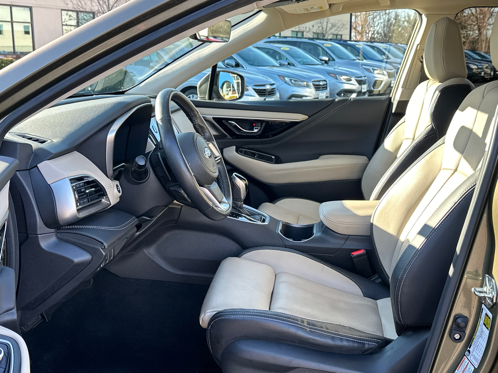 2020 Subaru Outback Limited 10