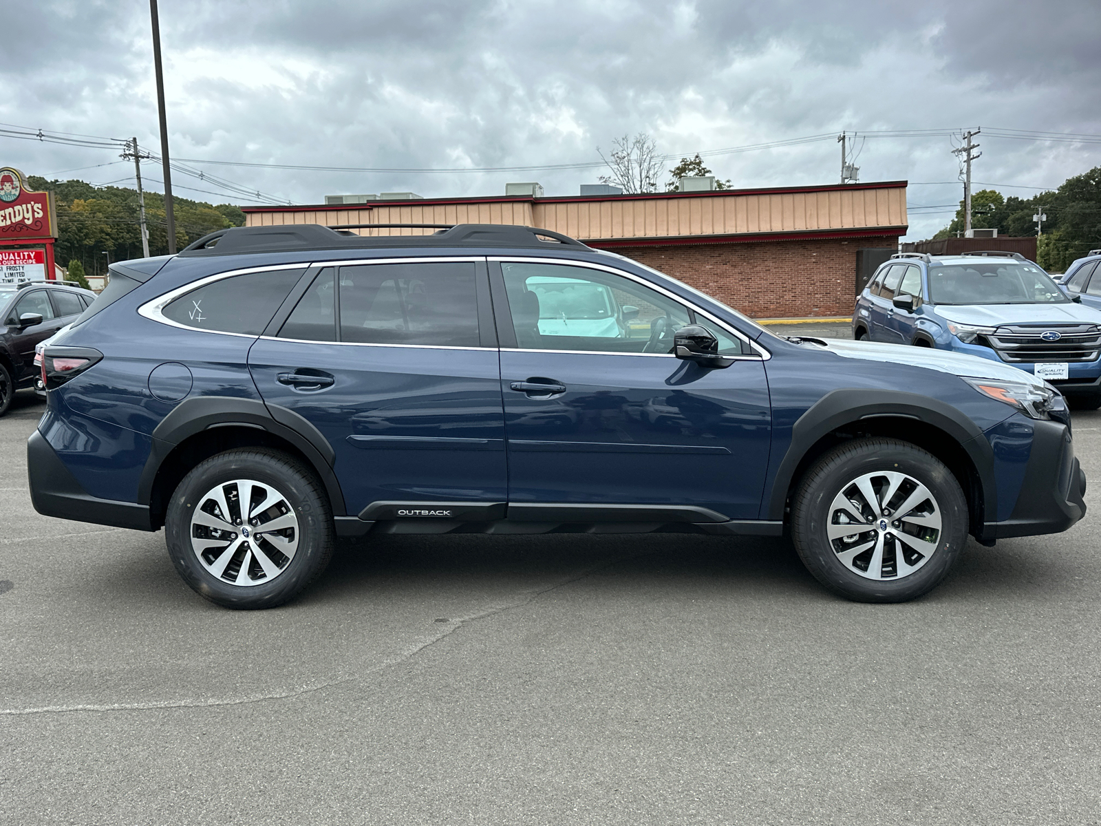 2025 Subaru Outback Premium 2