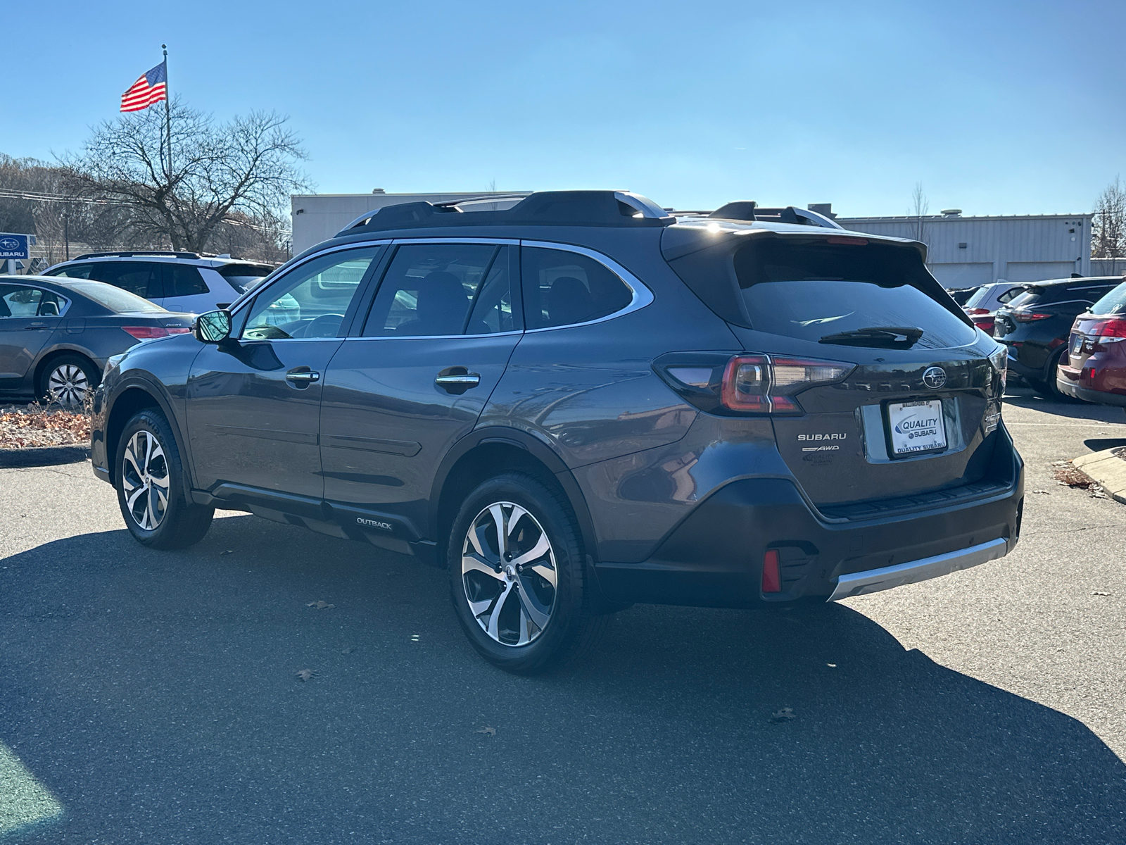 2022 Subaru Outback Touring 2