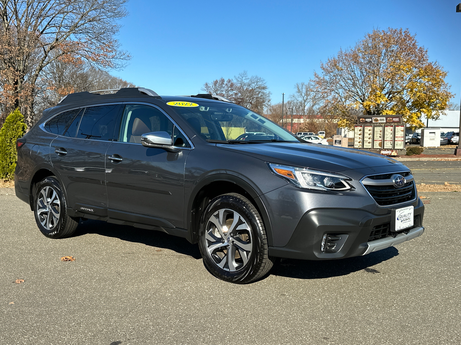 2022 Subaru Outback Touring 5