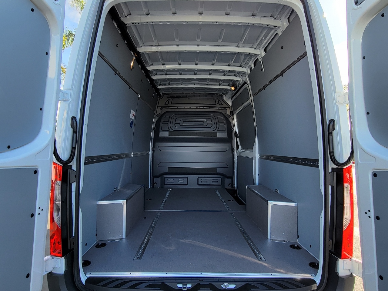 2024 Mercedes-Benz Sprinter Cargo Van  6