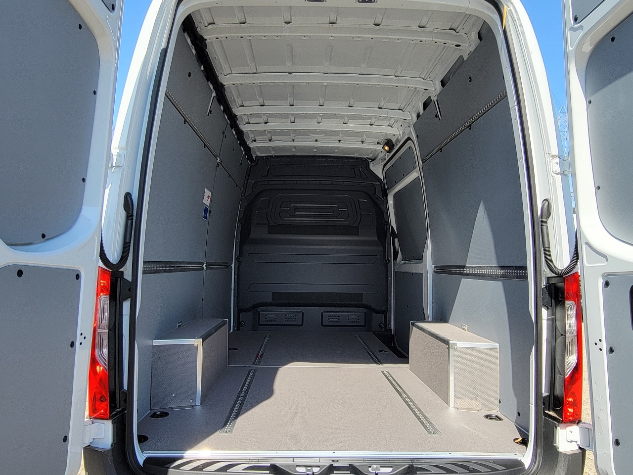 2024 Mercedes-Benz Sprinter Cargo Van  6