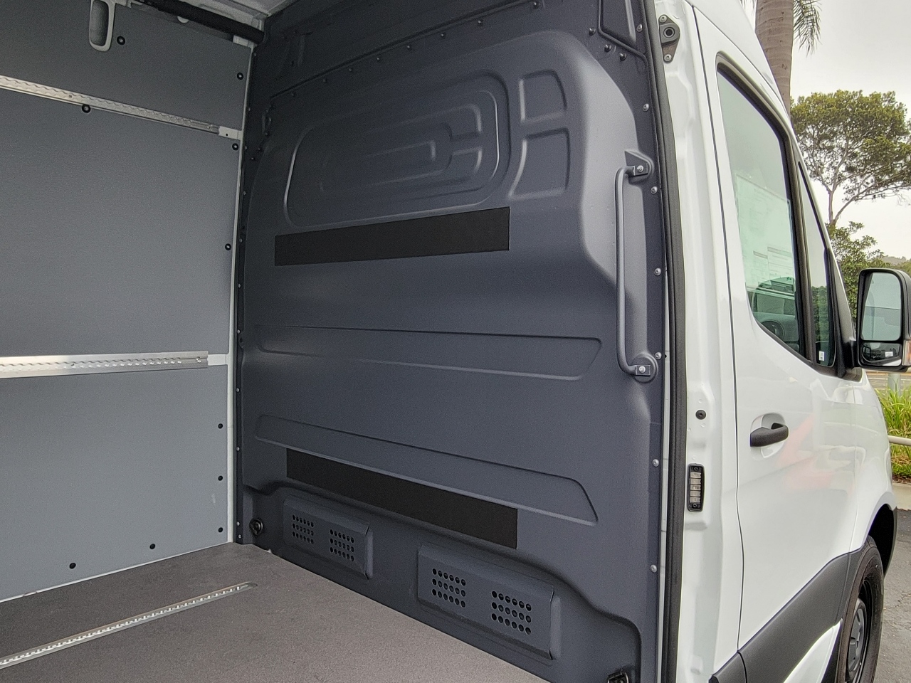 2024 Mercedes-Benz Sprinter Cargo Van  5