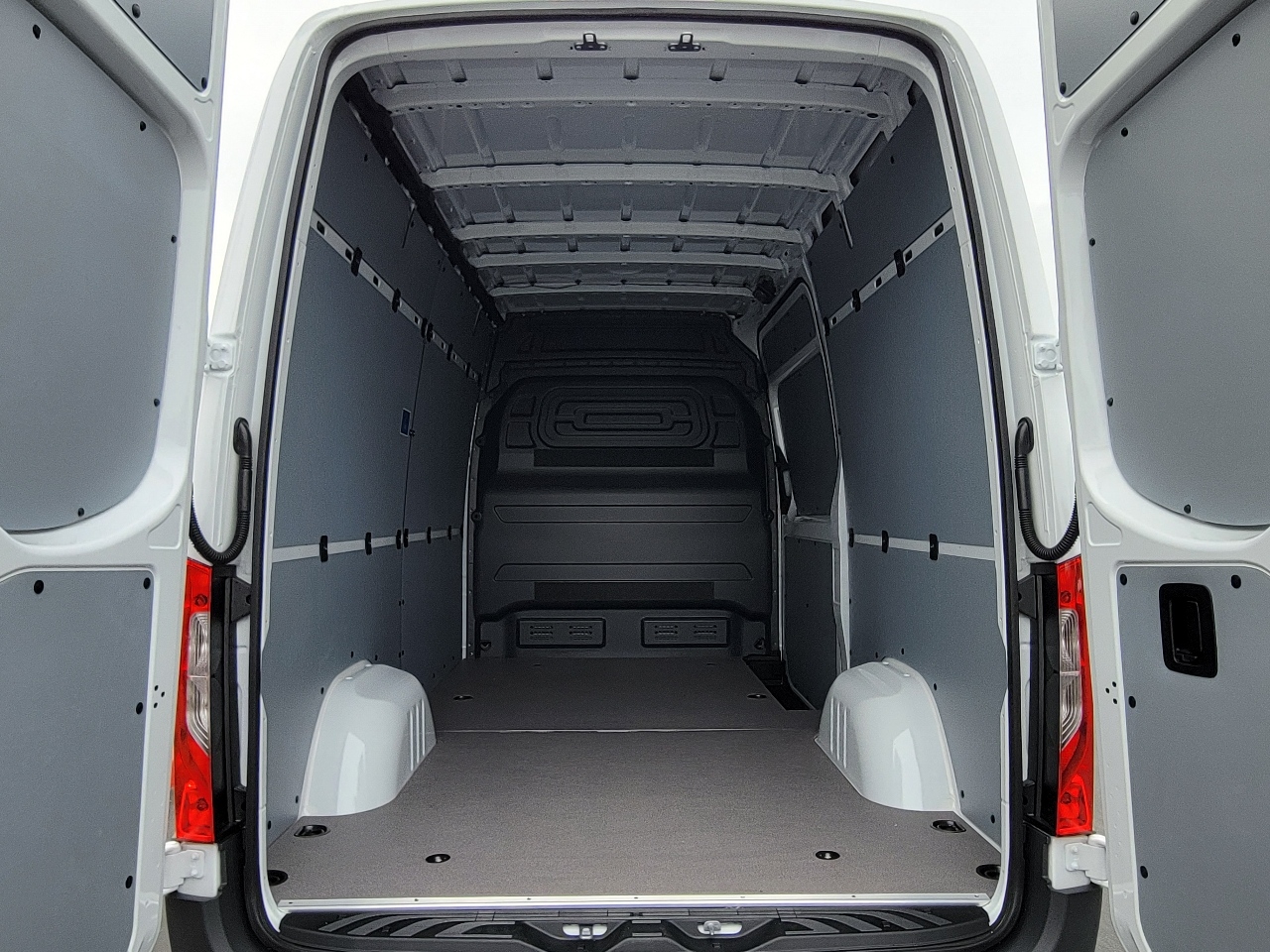 2024 Mercedes-Benz Sprinter Cargo Van  6