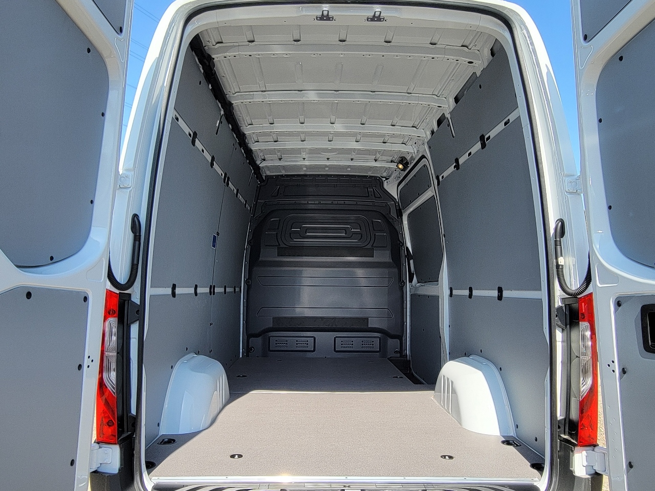 2024 Mercedes-Benz Sprinter Cargo Van  6