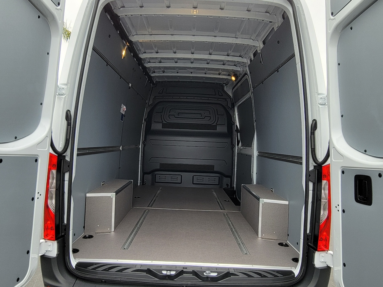 2024 Mercedes-Benz Sprinter Cargo Van  6