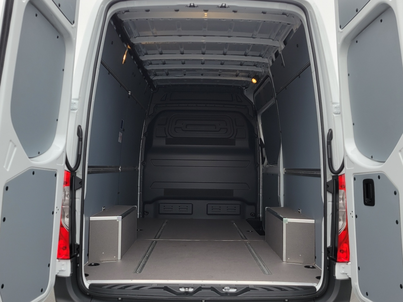 2024 Mercedes-Benz Sprinter Cargo Van  6