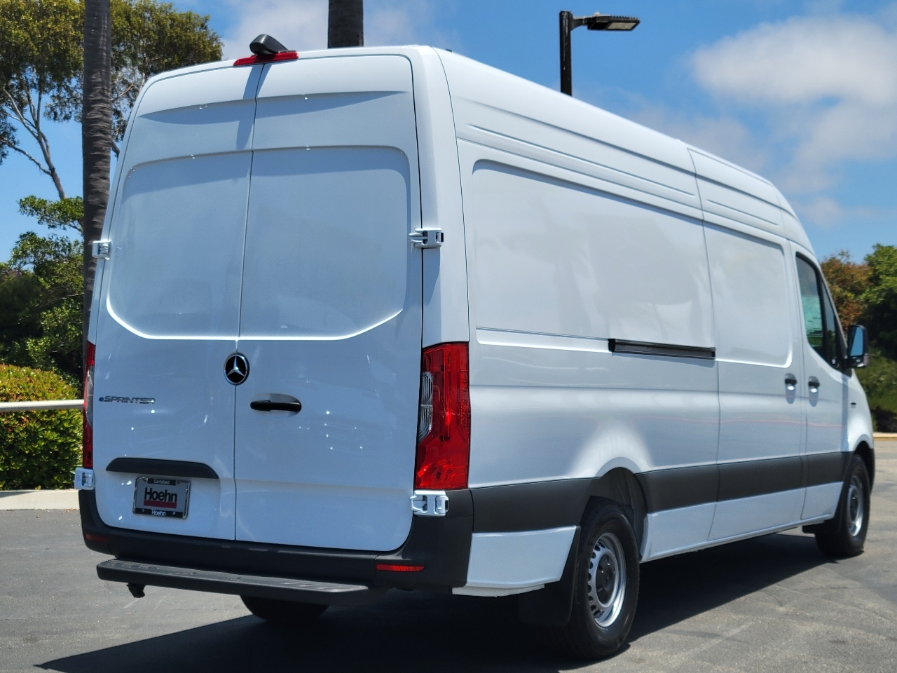 2024 Mercedes-Benz eSprinter Cargo Van  6