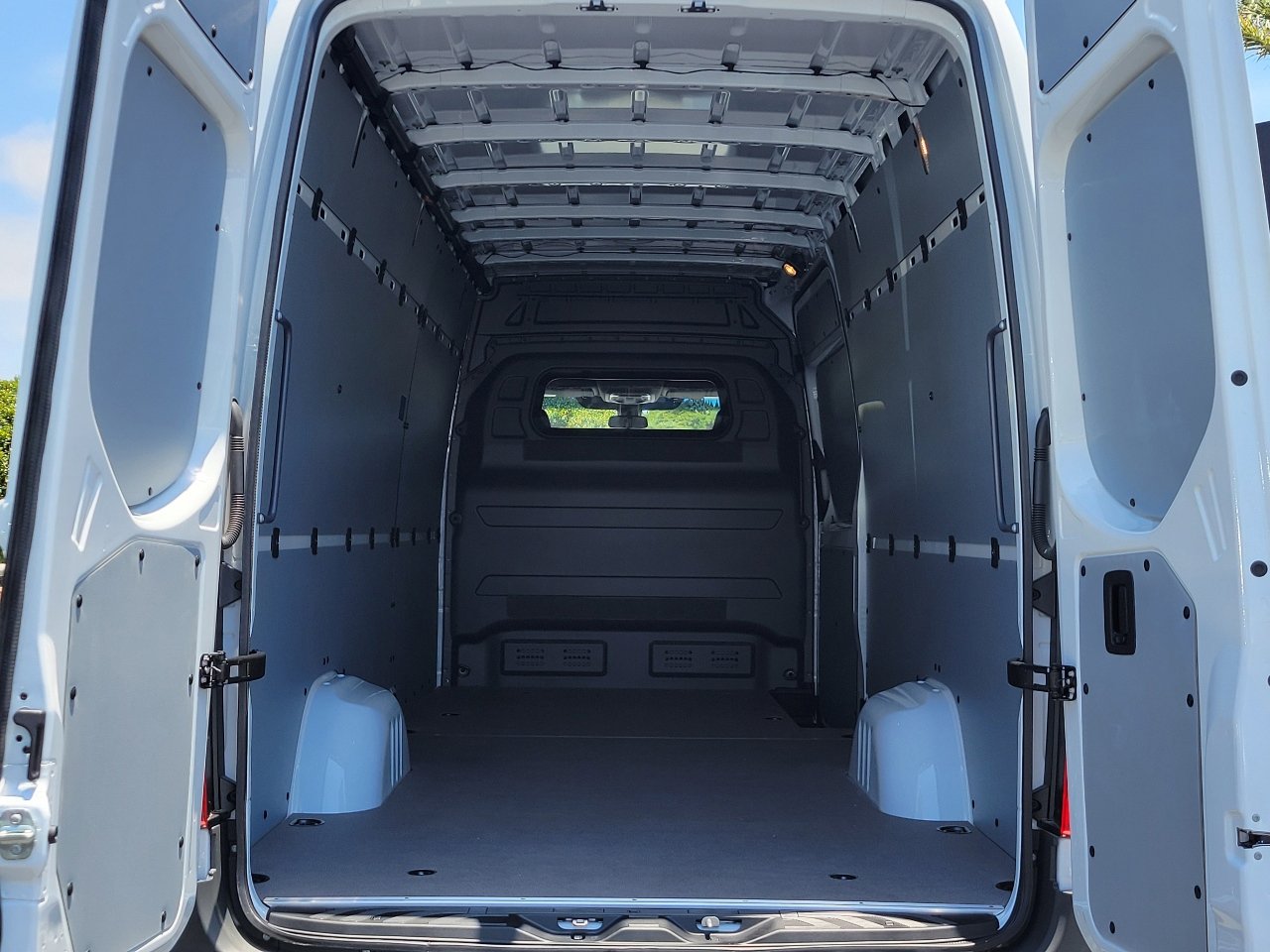 2024 Mercedes-Benz eSprinter Cargo Van  19