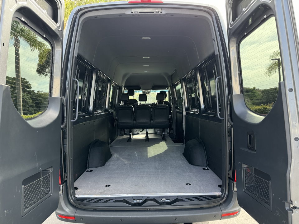 2023 Mercedes-Benz Sprinter 2500 Cargo 170 WB 6