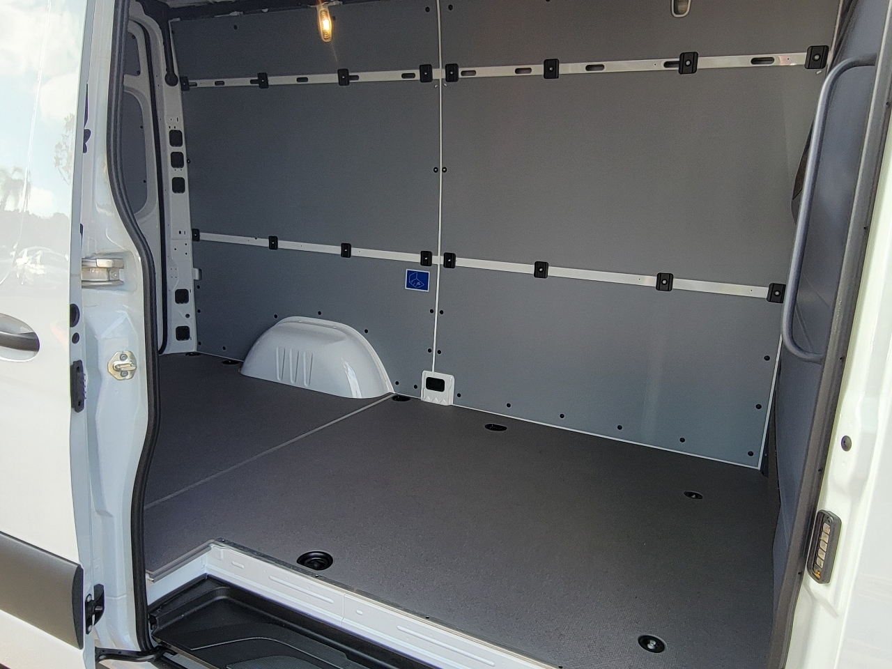 2024 Mercedes-Benz Sprinter Cargo Van  4