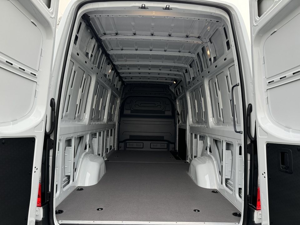 2025 Mercedes-Benz Sprinter Cargo Van  6