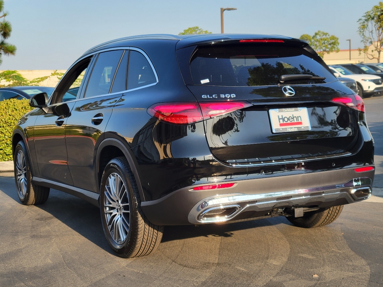 2025 Mercedes-Benz GLC GLC 300 8