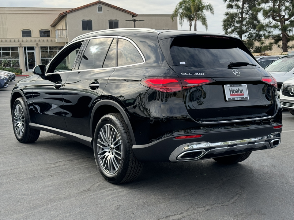 2025 Mercedes-Benz GLC GLC 300 7