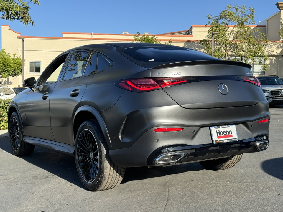 2025 Mercedes-Benz GLC GLC 300 8