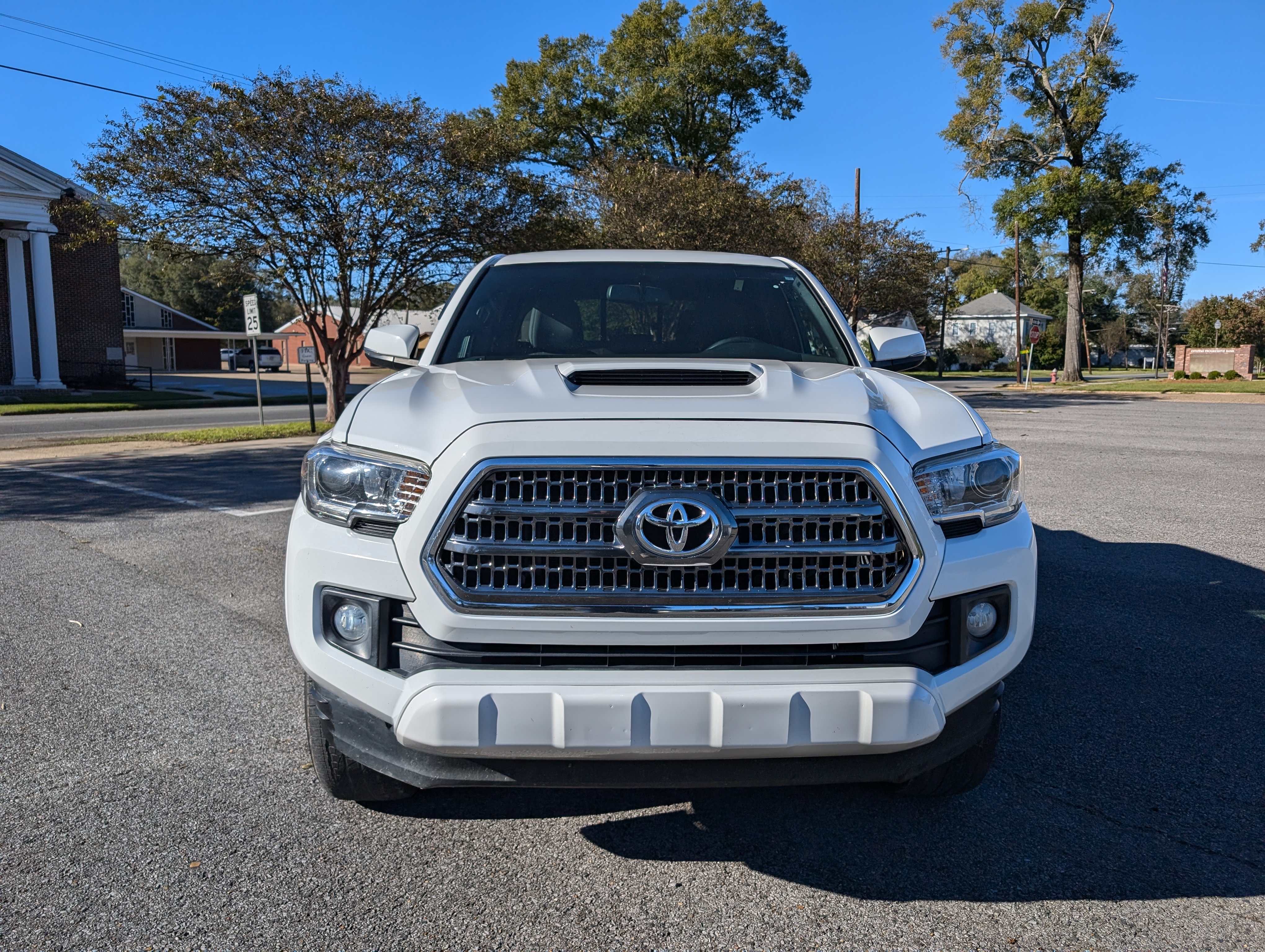 2016 Toyota Tacoma SR5 Double Cab Long Bed V6 6AT 2WD 9