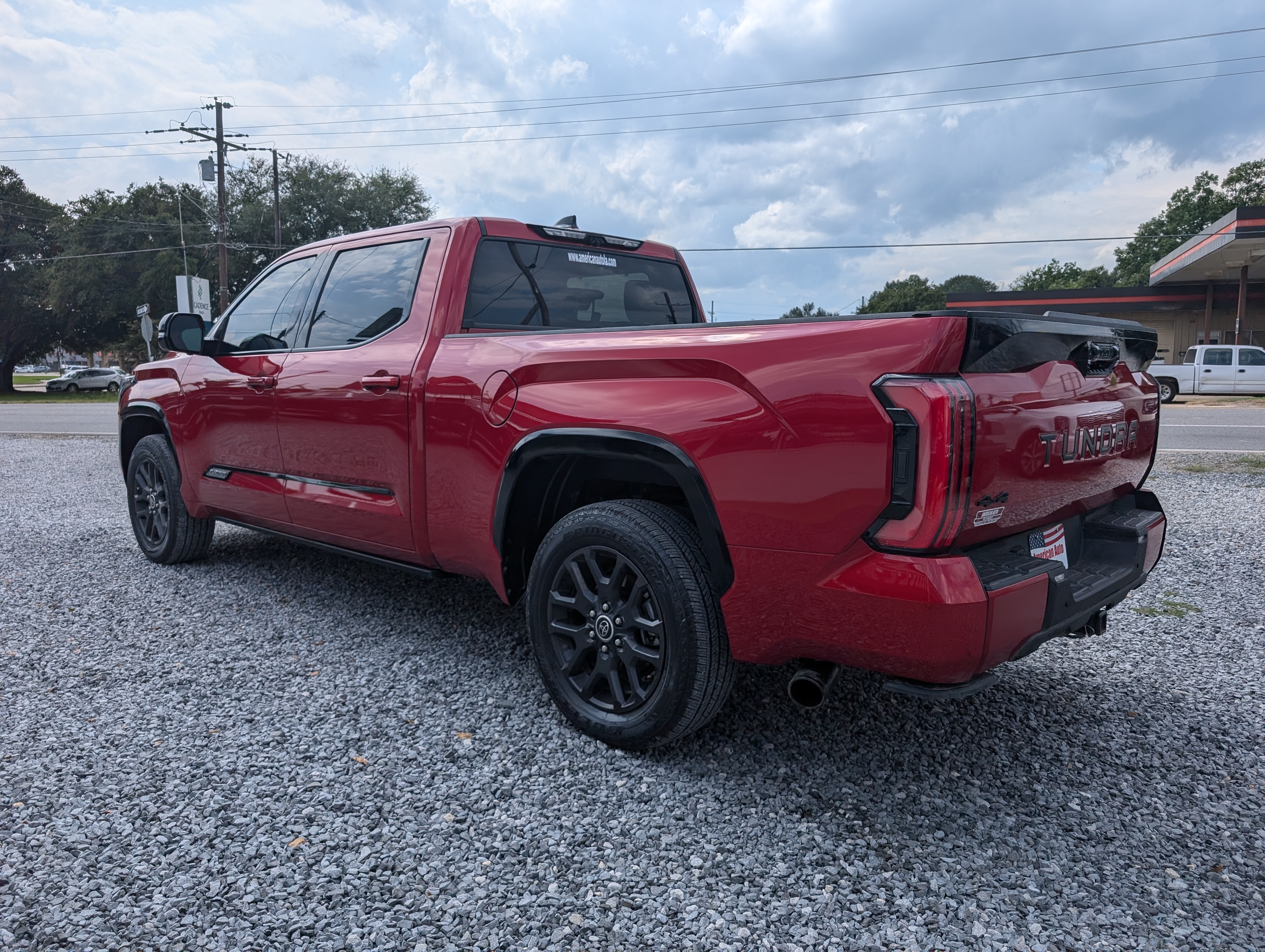 2023 Toyota Tundra Platinum CrewMax 4WD Long Bed Hybrid 3