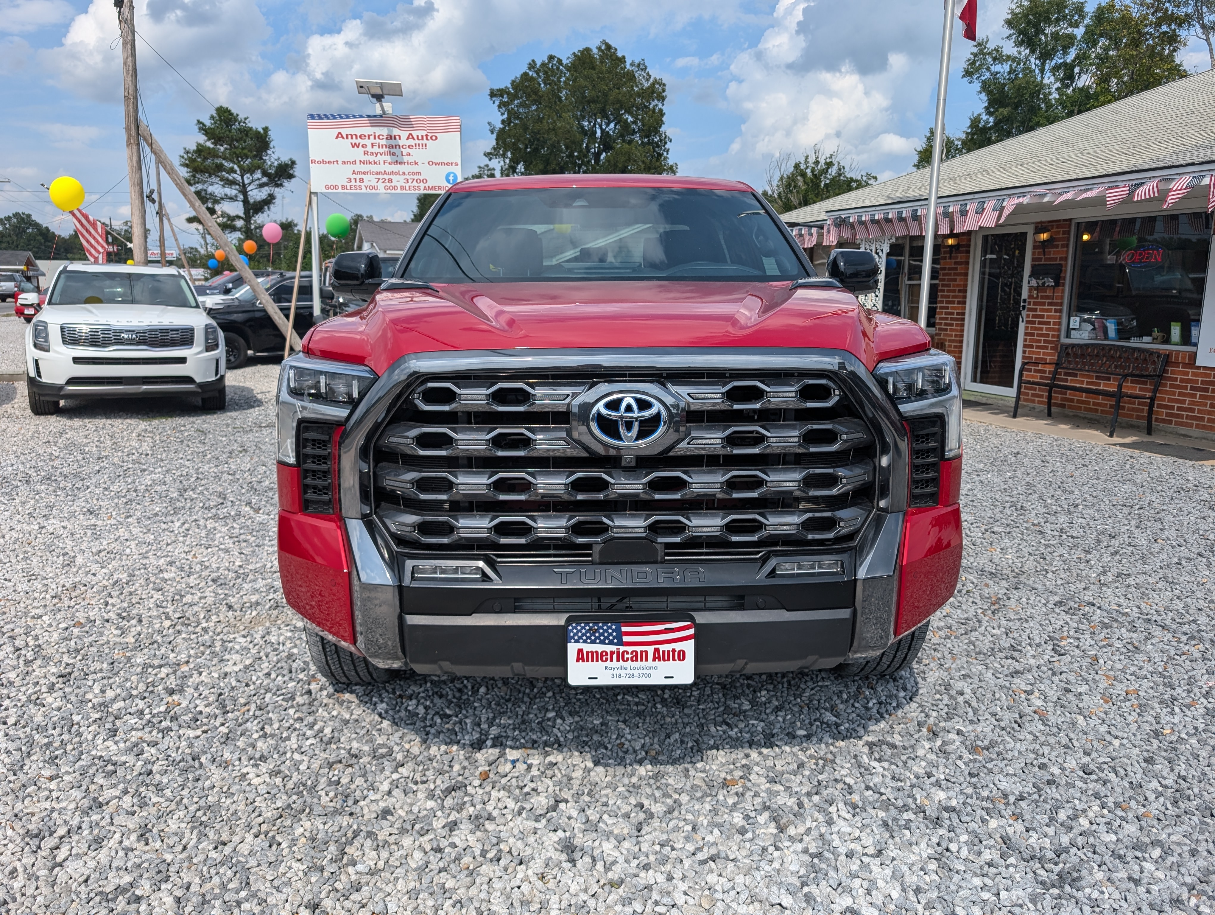 2023 Toyota Tundra Platinum CrewMax 4WD Long Bed Hybrid 9