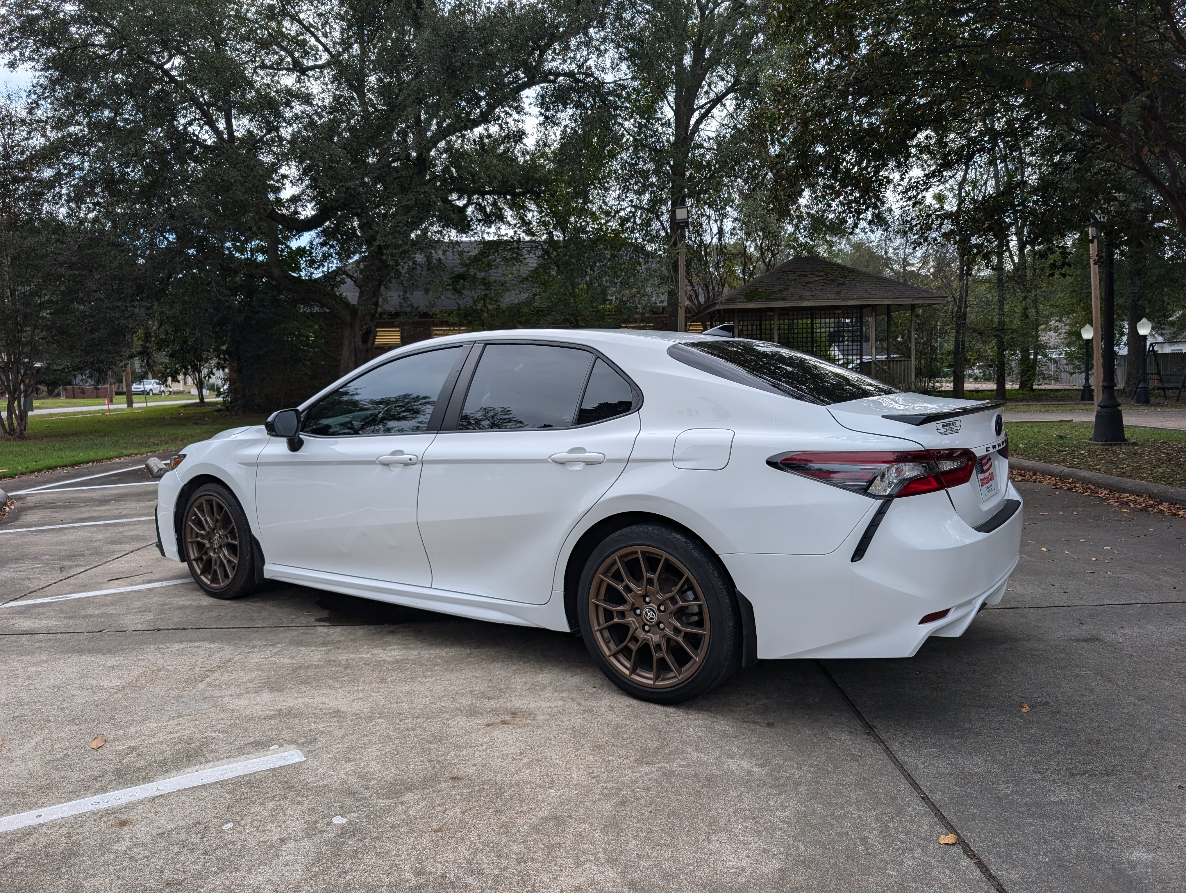 2023 Toyota Camry SE 3