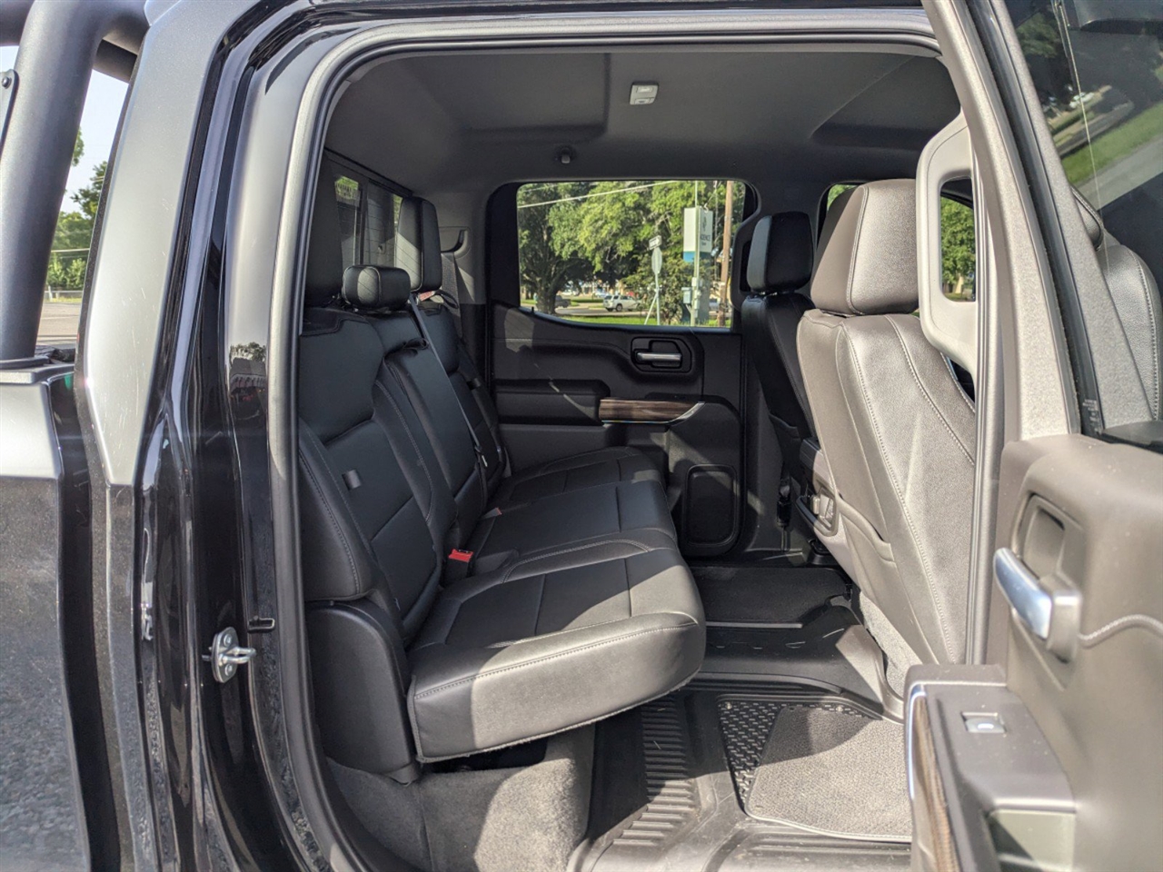 2021 Chevrolet Silverado 1500 LT Trail Boss Crew Cab 4WD 32