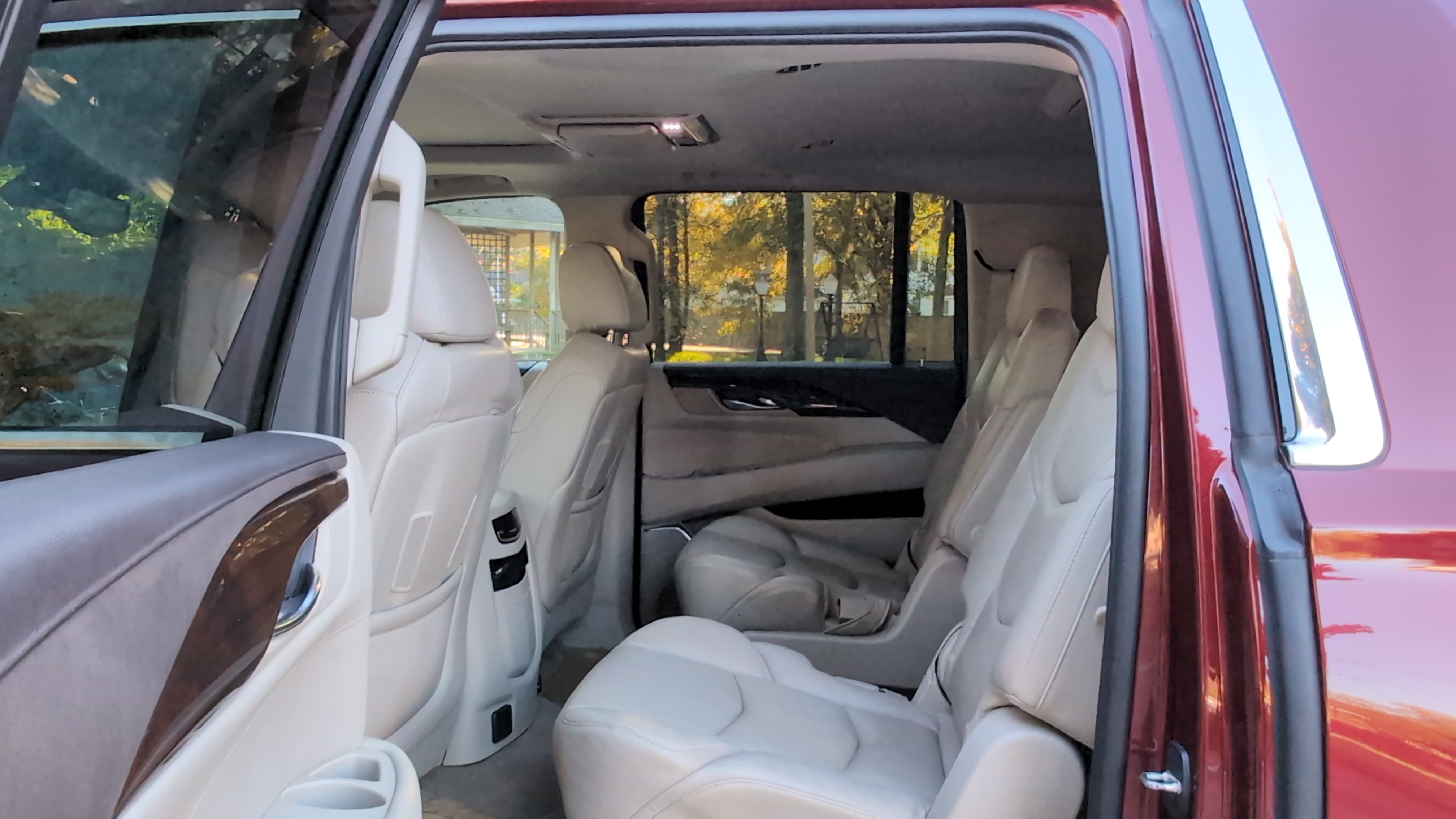 2016 Cadillac Escalade ESV 2WD Premium 36