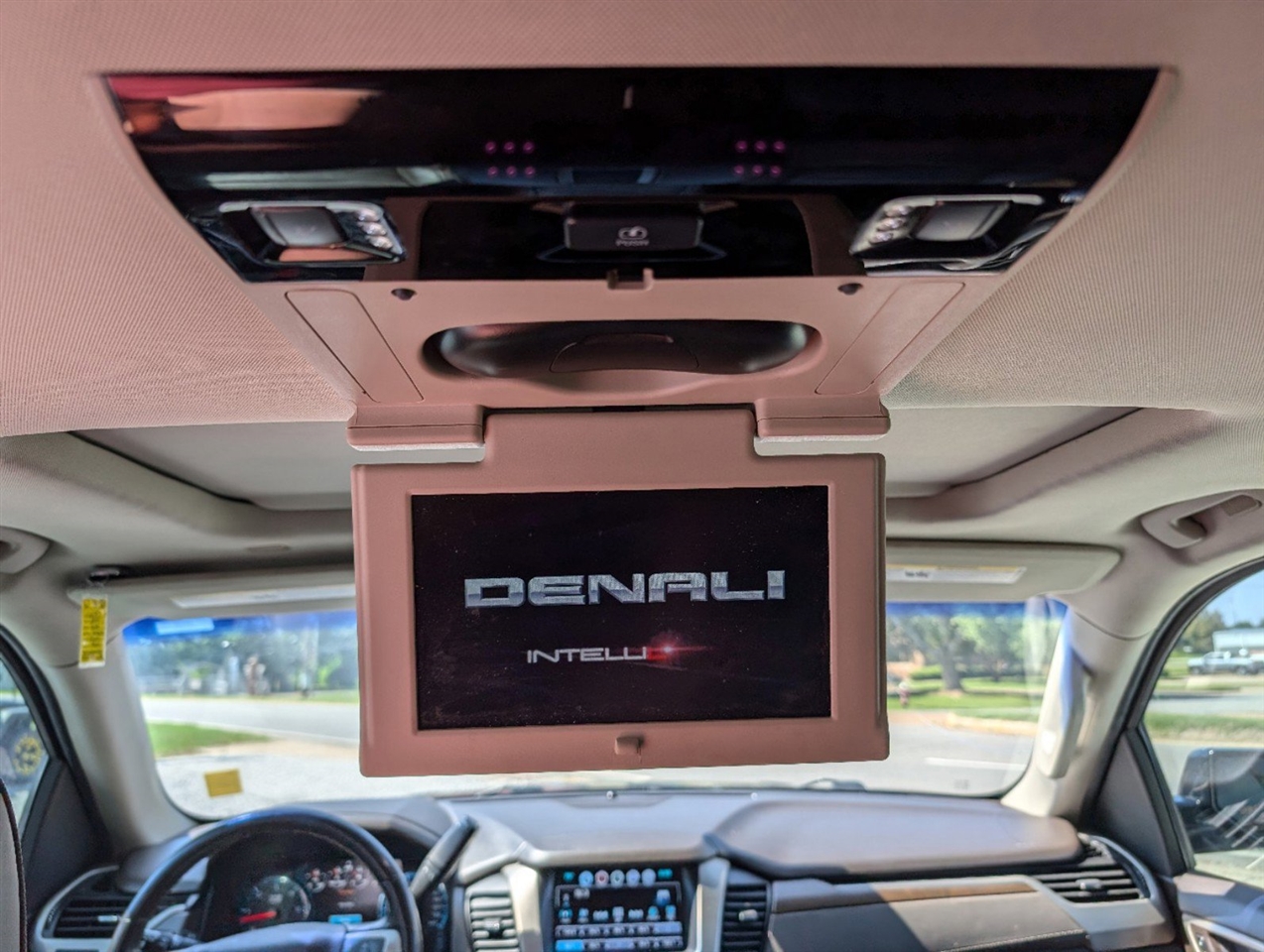 2019 GMC Yukon Denali 4WD 33