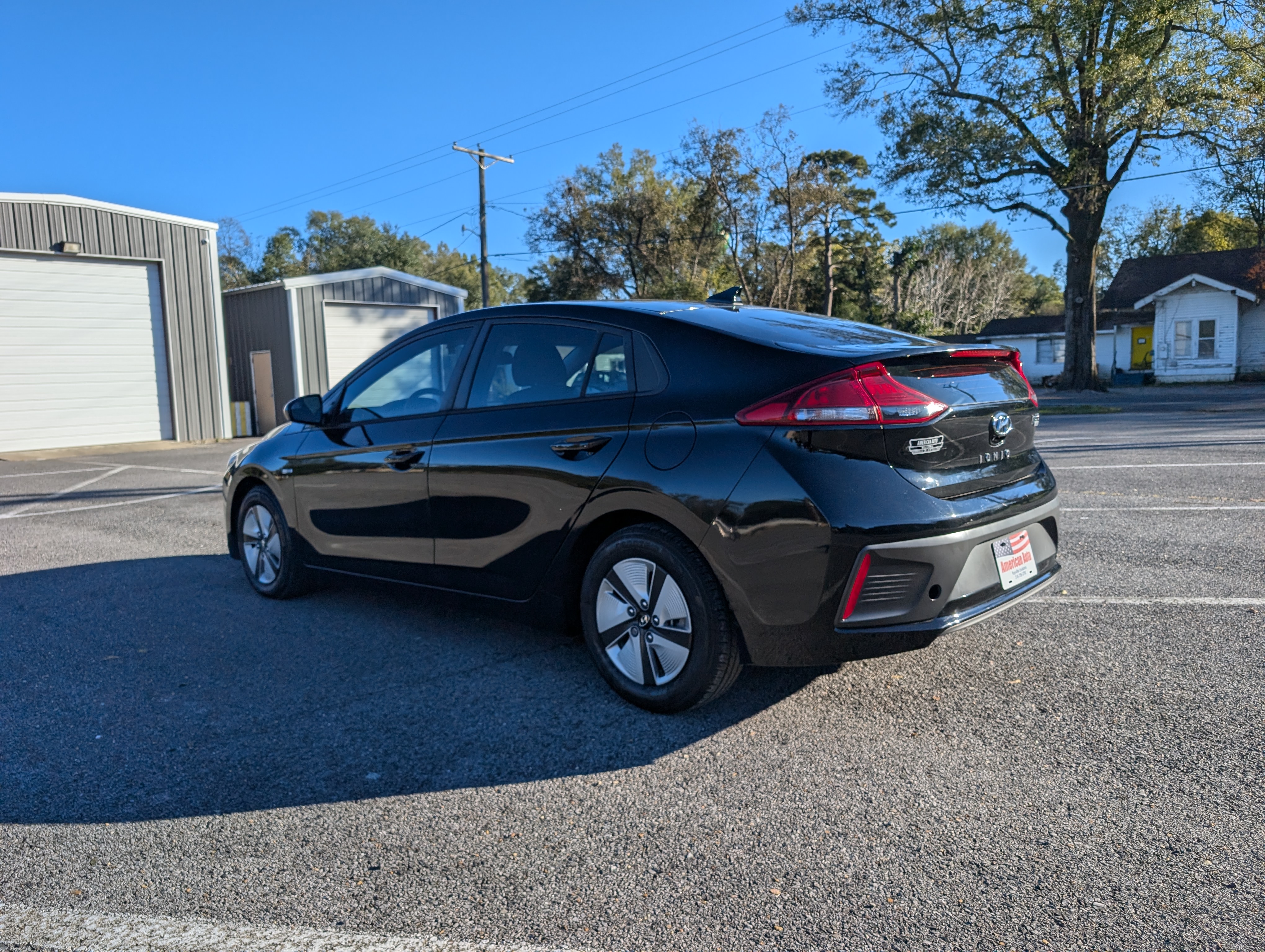 2019 Hyundai Ioniq Hybrid Blue 3