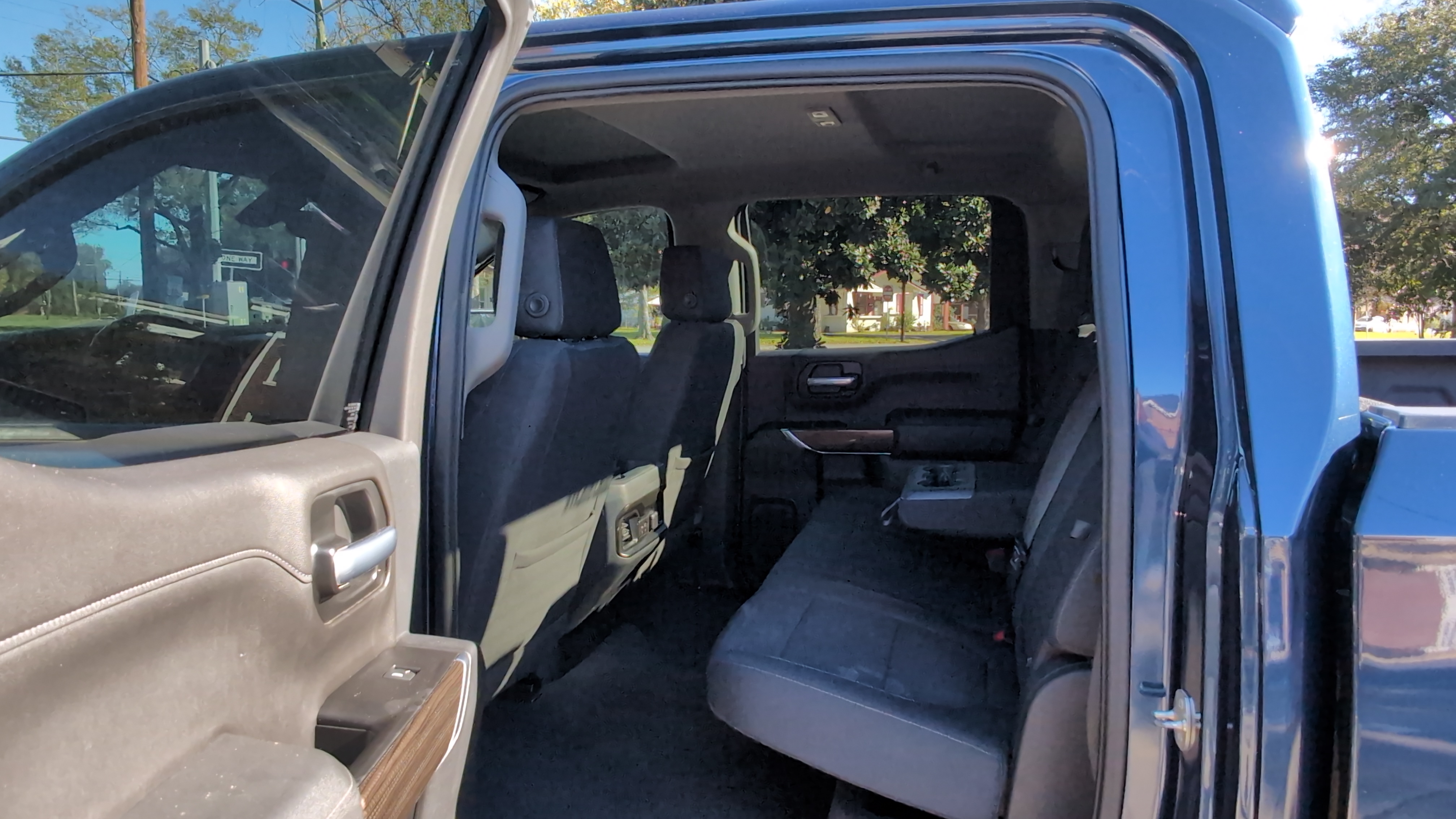 2020 Chevrolet Silverado 1500 RST Crew Cab 2WD 28