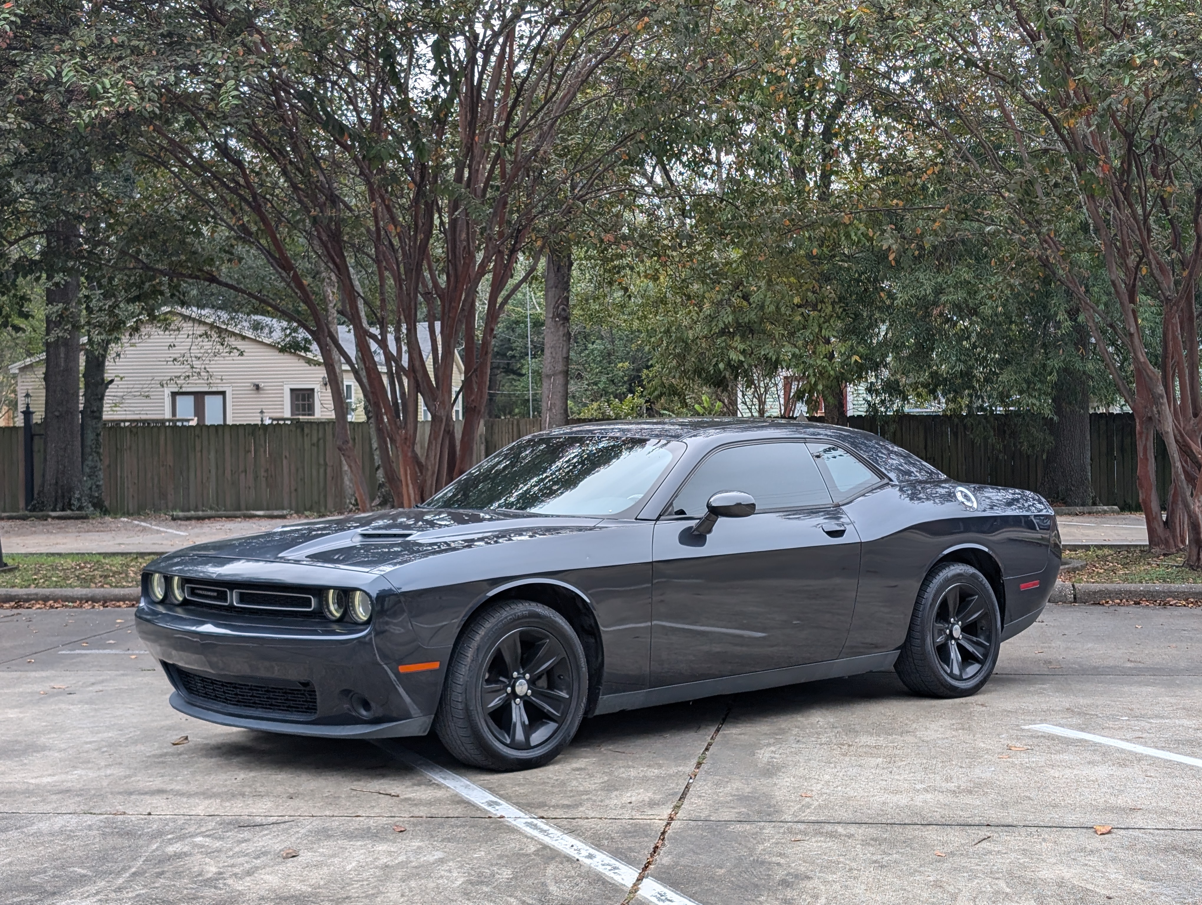 2016 Dodge Challenger SXT 1