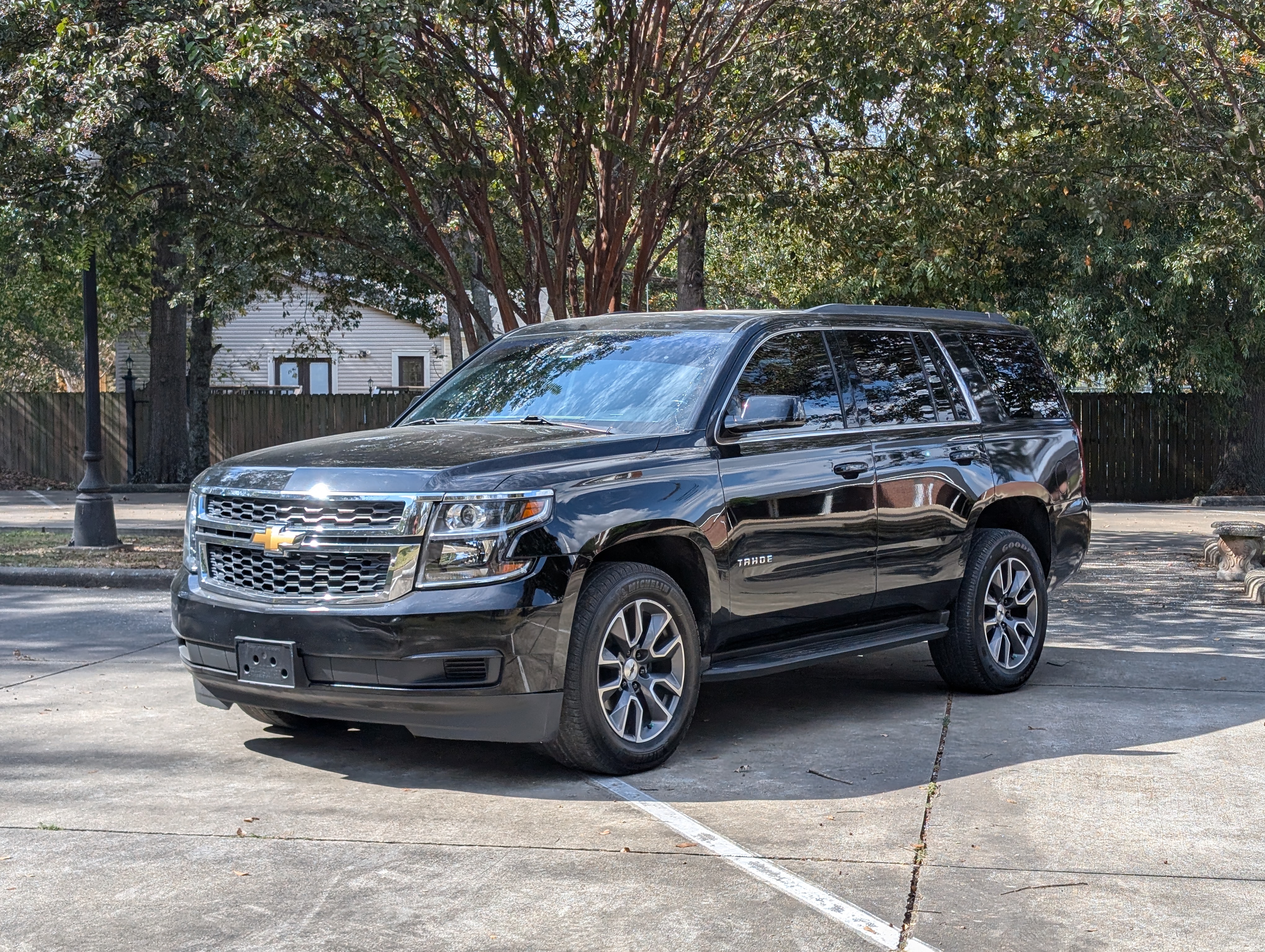 2019 Chevrolet Tahoe LT 4WD 1