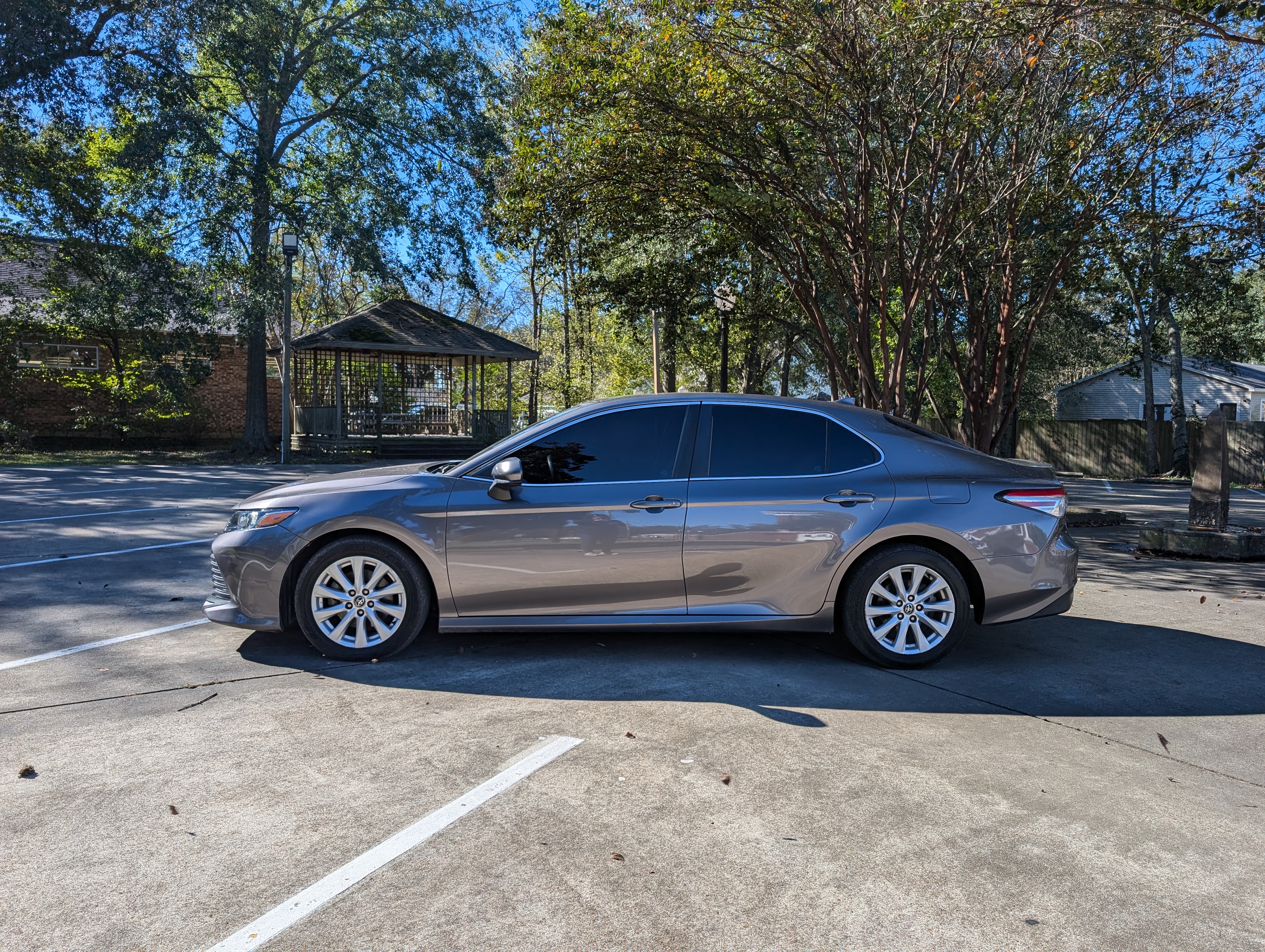 2020 Toyota Camry LE 2