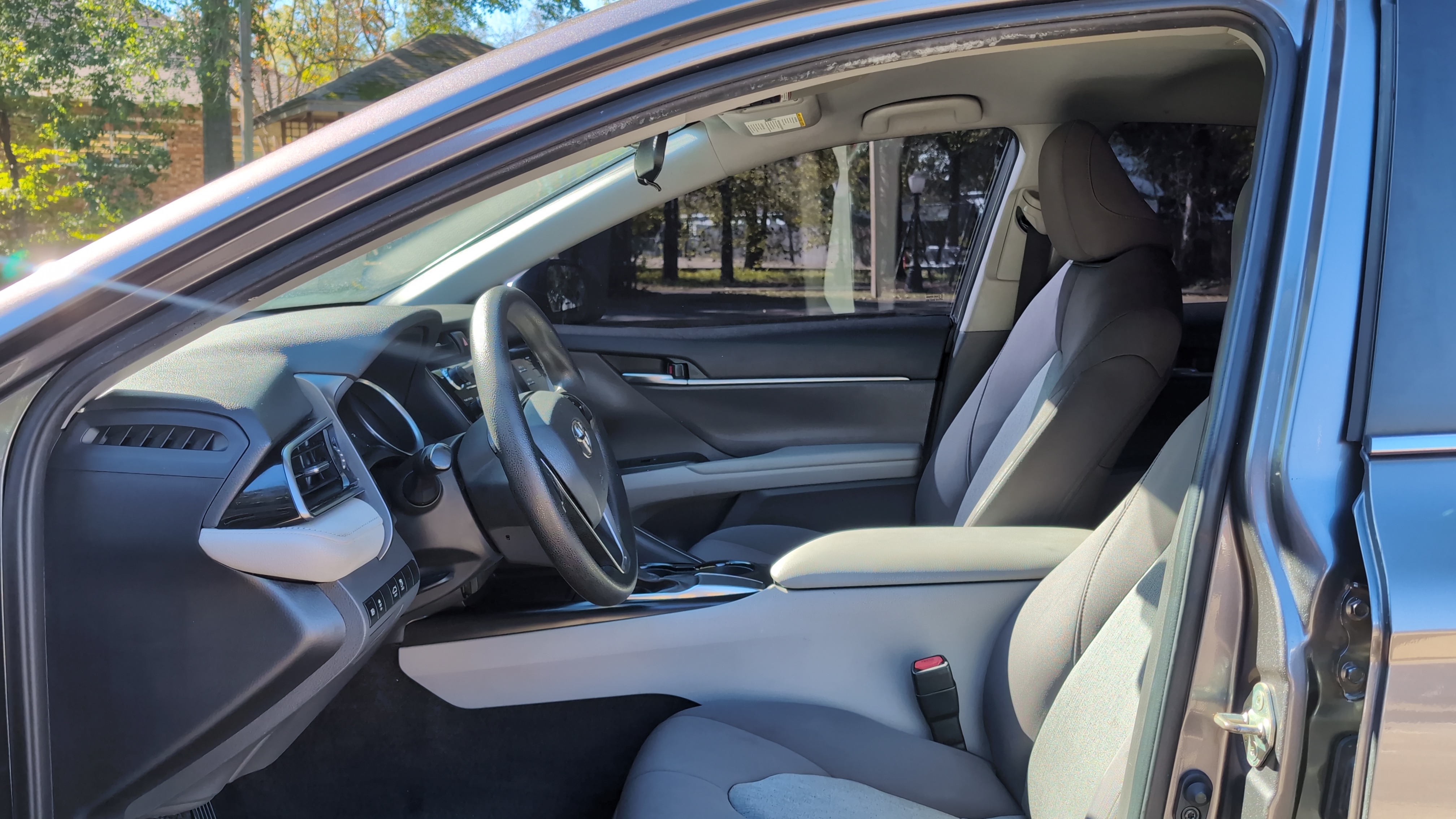 2020 Toyota Camry LE 14