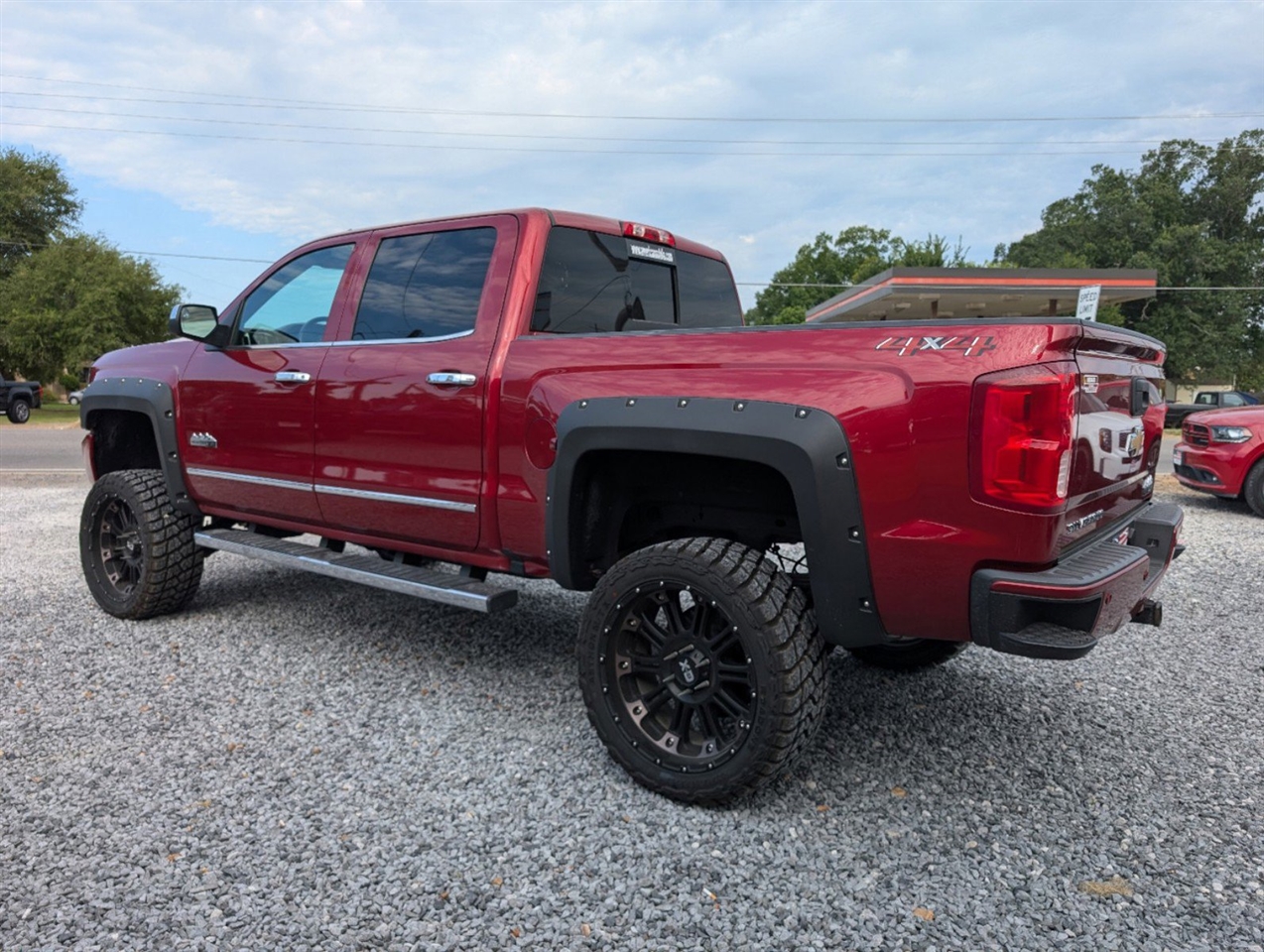 2018 Chevrolet Silverado 1500 High Country Crew Cab Long Box 4WD 3