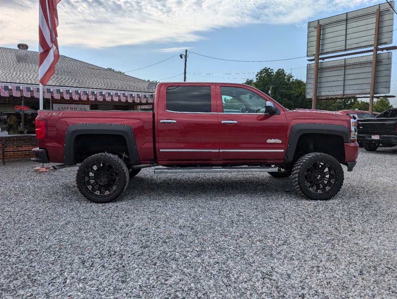 2018 Chevrolet Silverado 1500 High Country Crew Cab Long Box 4WD 7