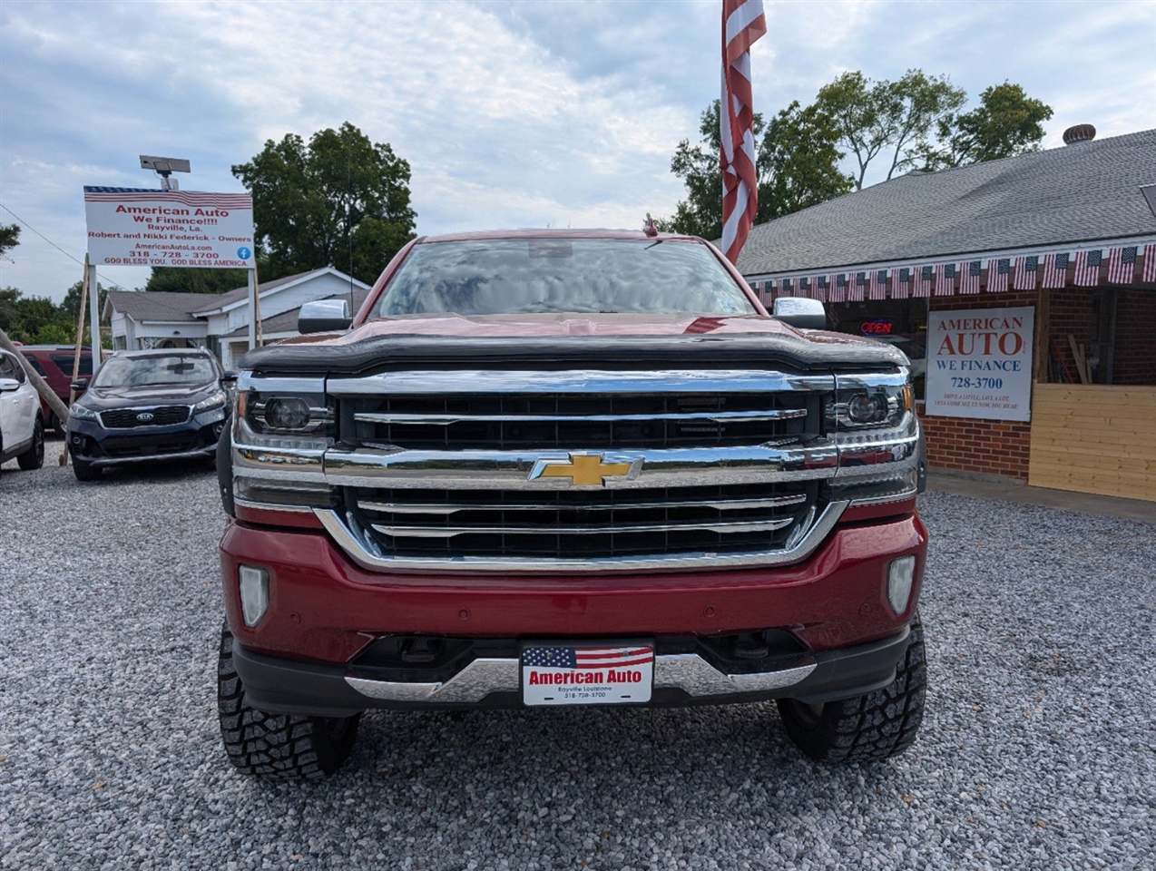 2018 Chevrolet Silverado 1500 High Country Crew Cab Long Box 4WD 9