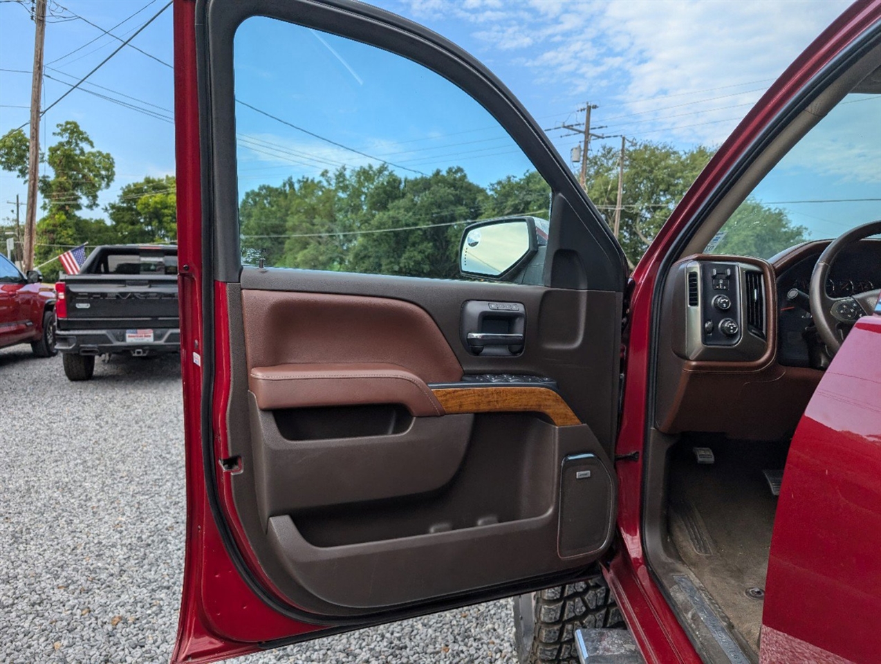 2018 Chevrolet Silverado 1500 High Country Crew Cab Long Box 4WD 11