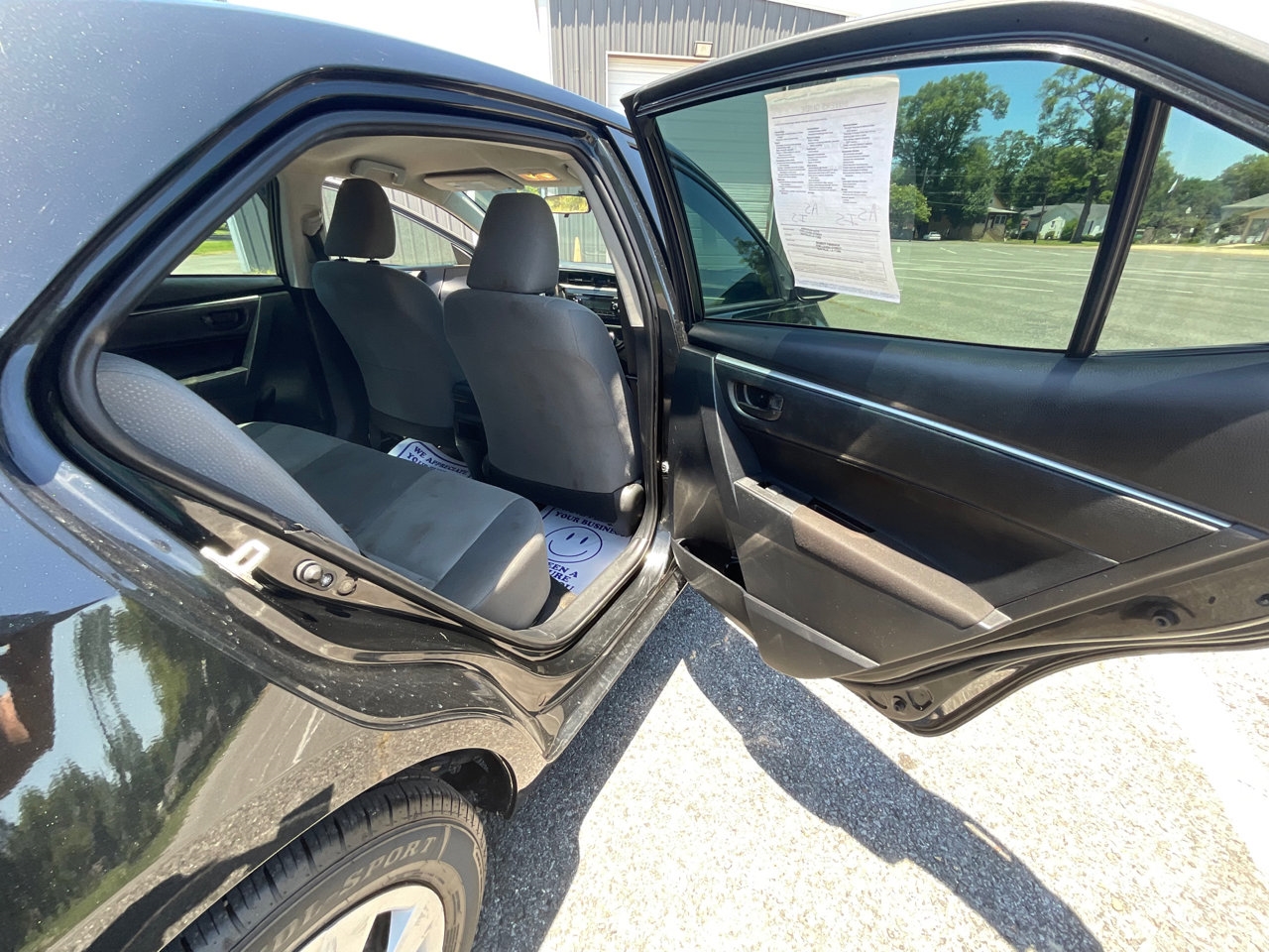 2015 Toyota Corolla LE CVT 13