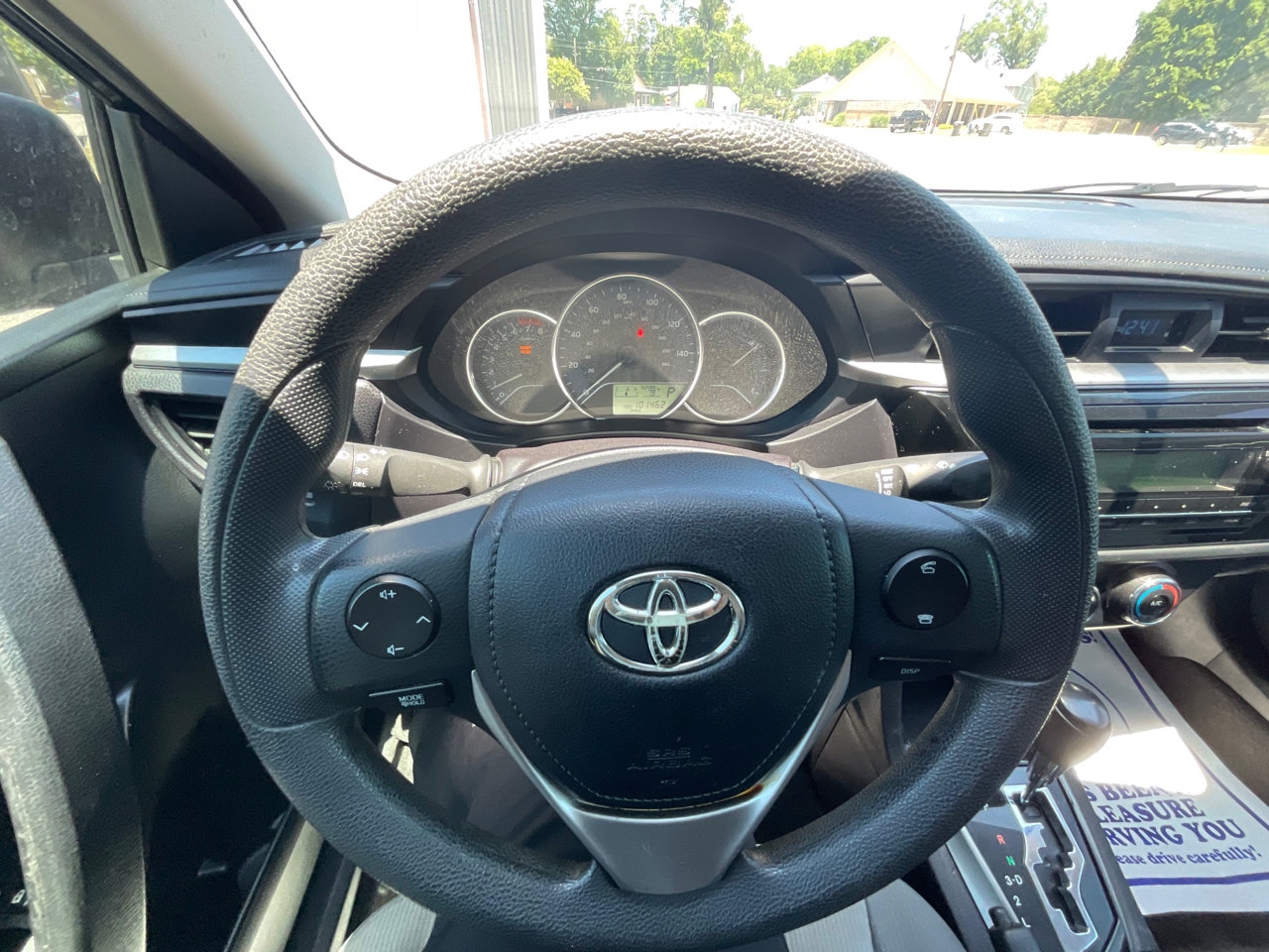 2015 Toyota Corolla LE CVT 17