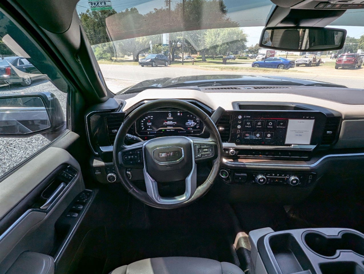 2022 GMC Sierra 1500 SLT Crew Cab 4WD 29