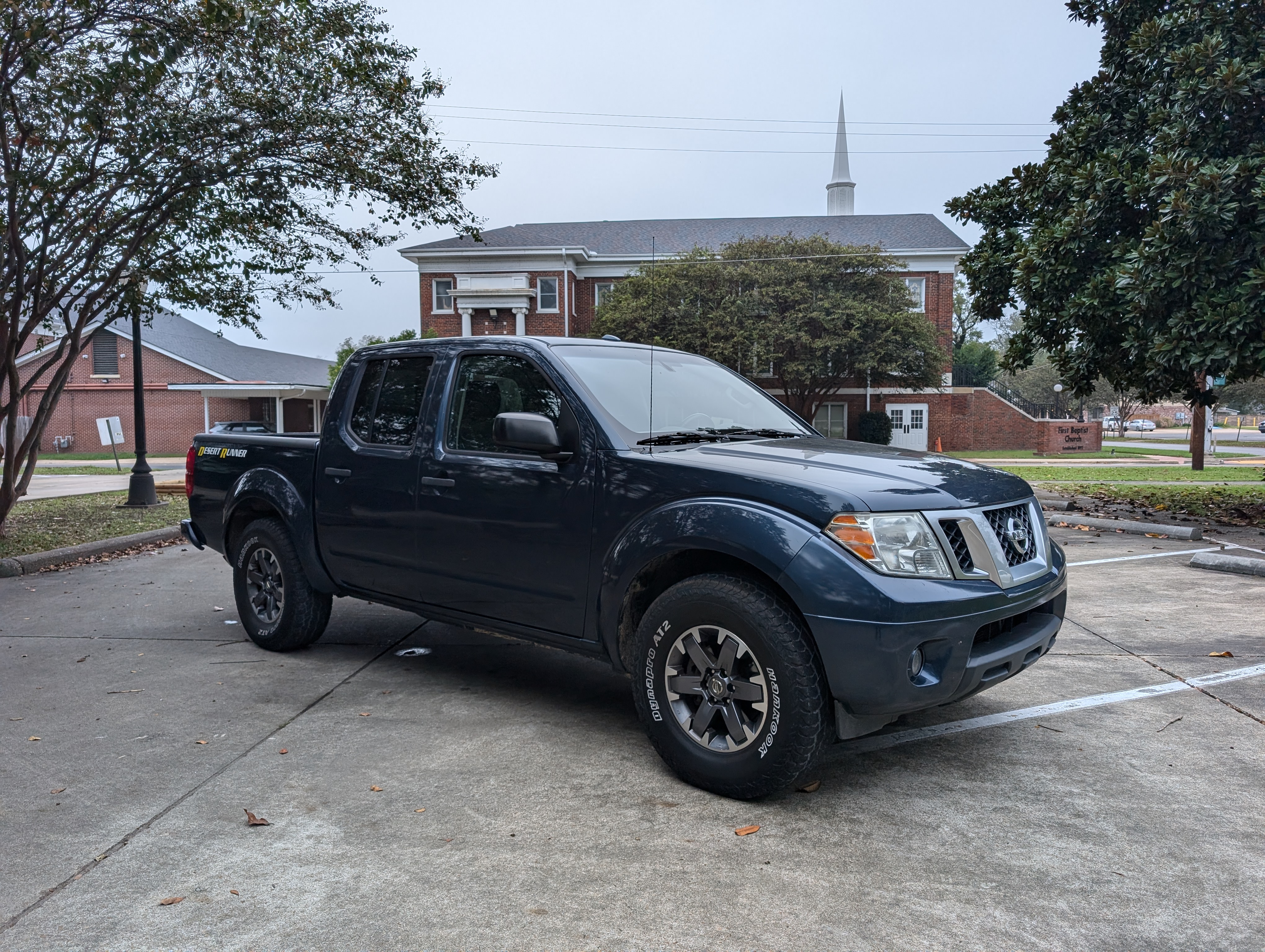 2017 Nissan Frontier S Crew Cab 5AT 2WD 8