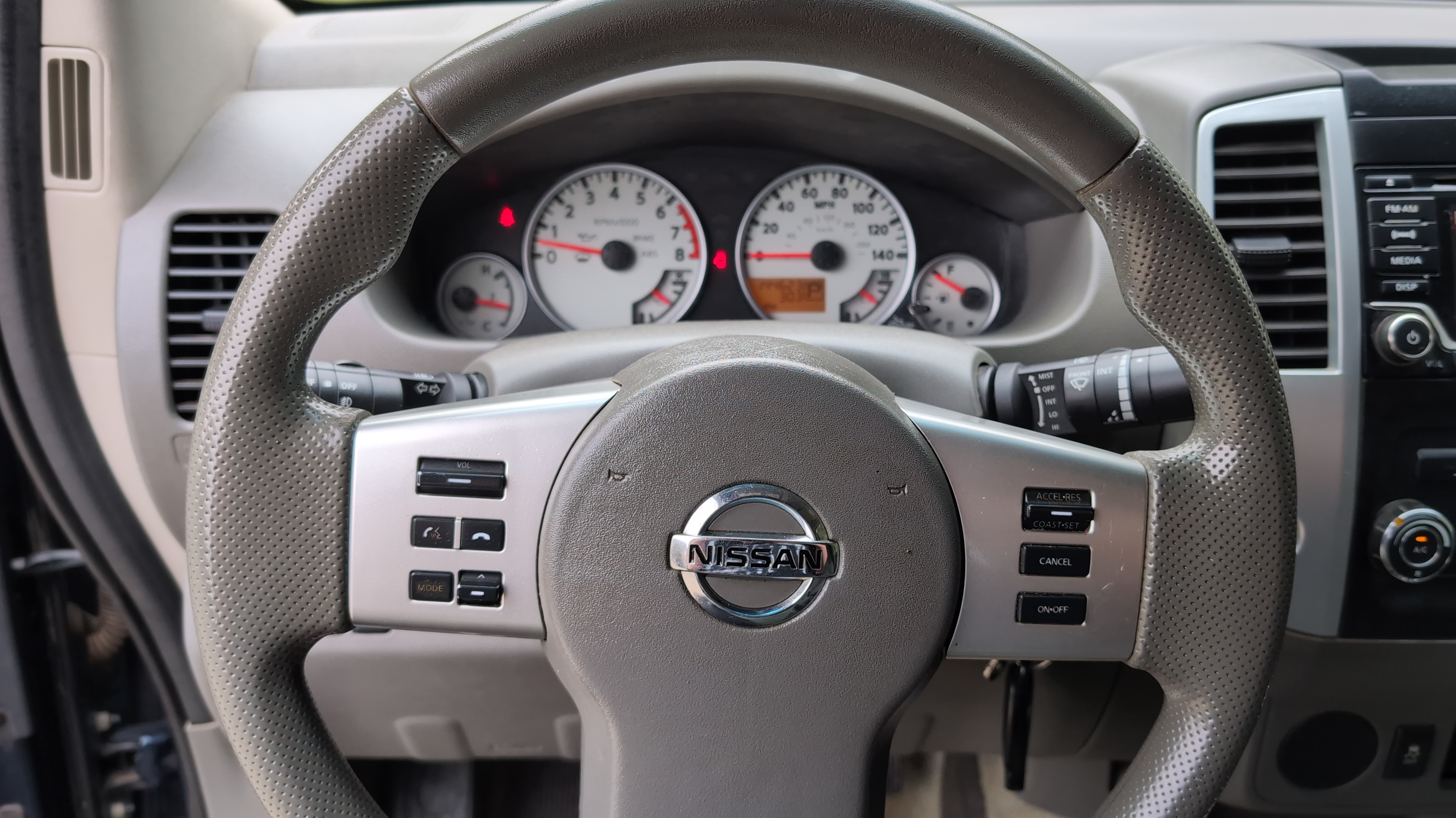 2017 Nissan Frontier S Crew Cab 5AT 2WD 23