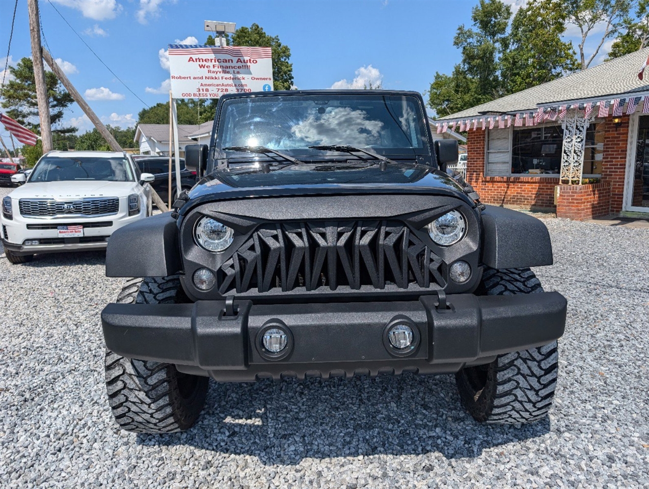 2017 Jeep Wrangler Unlimited Rubicon 4WD 9