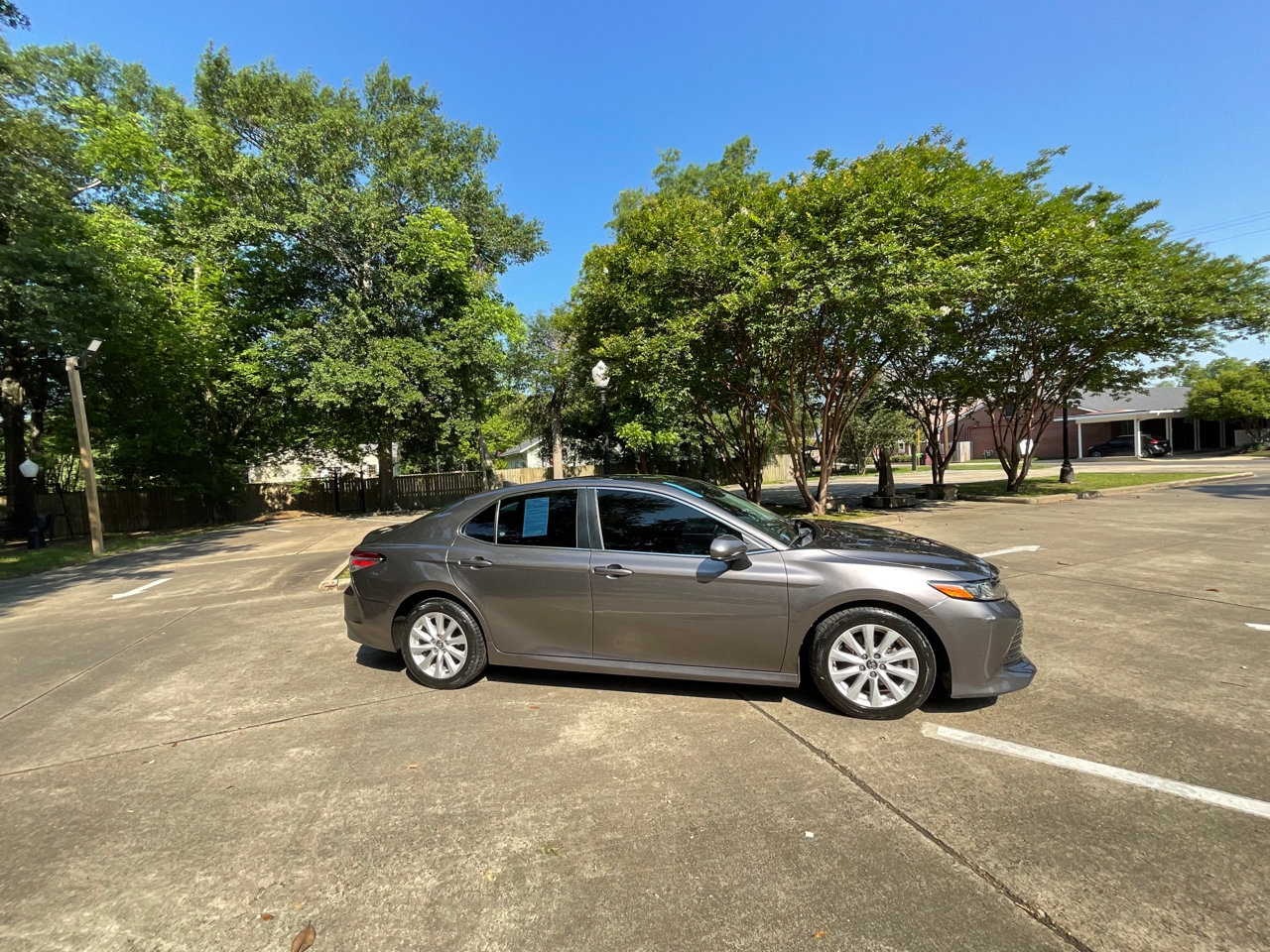 2020 Toyota Camry LE 4