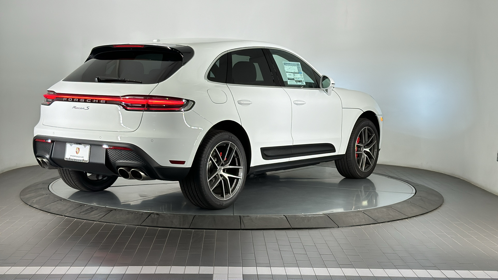 2024 Porsche Macan S 5