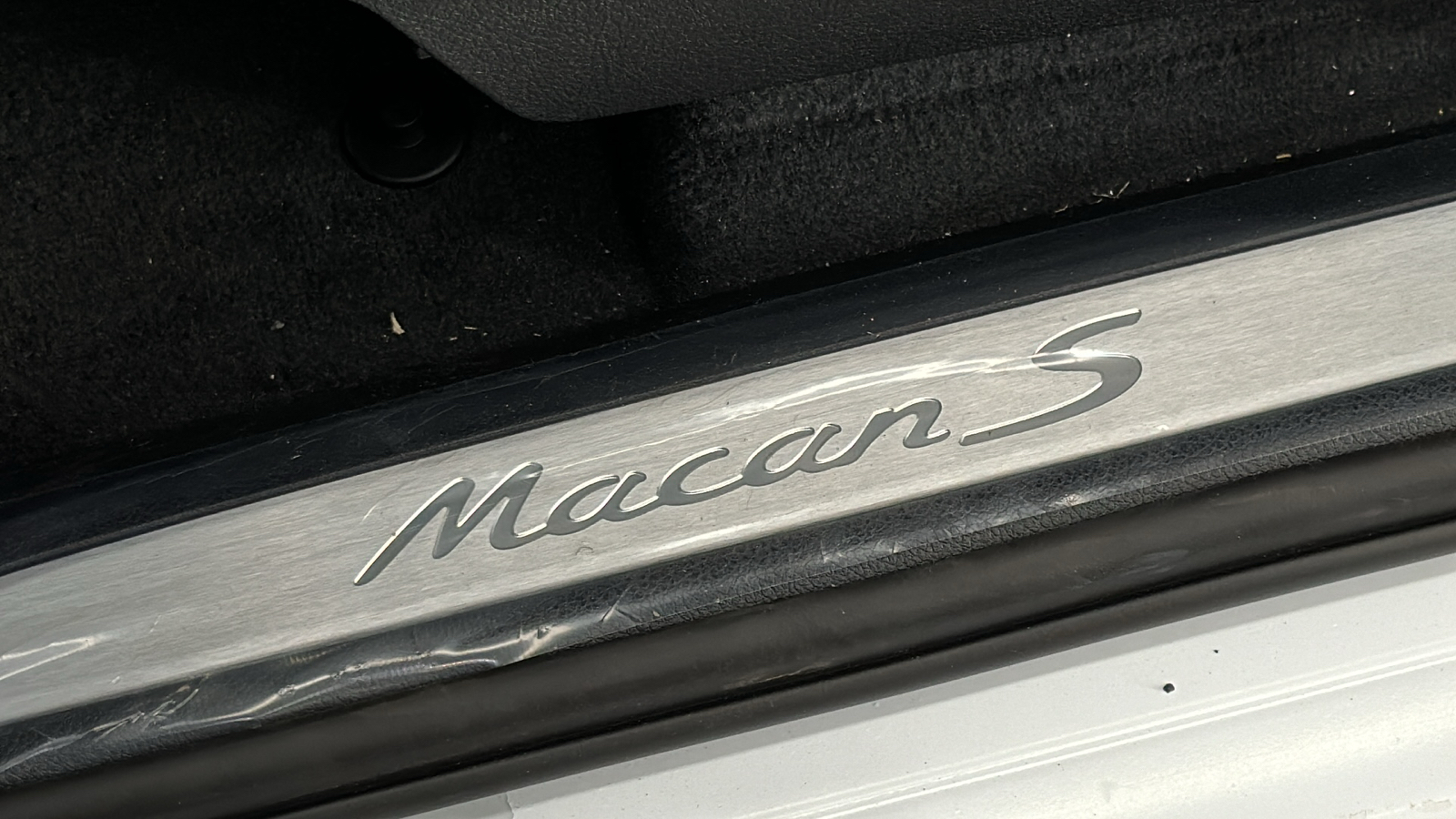 2024 Porsche Macan S 39